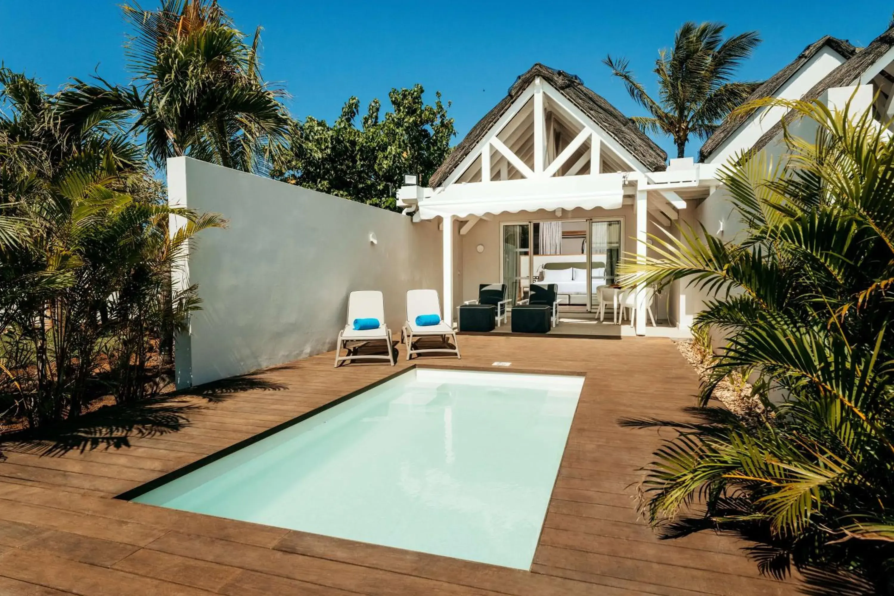 Junior Suite in Radisson Blu Azuri Resort & Spa Junior Suite in Radisson Blu Azuri Resort & Spa