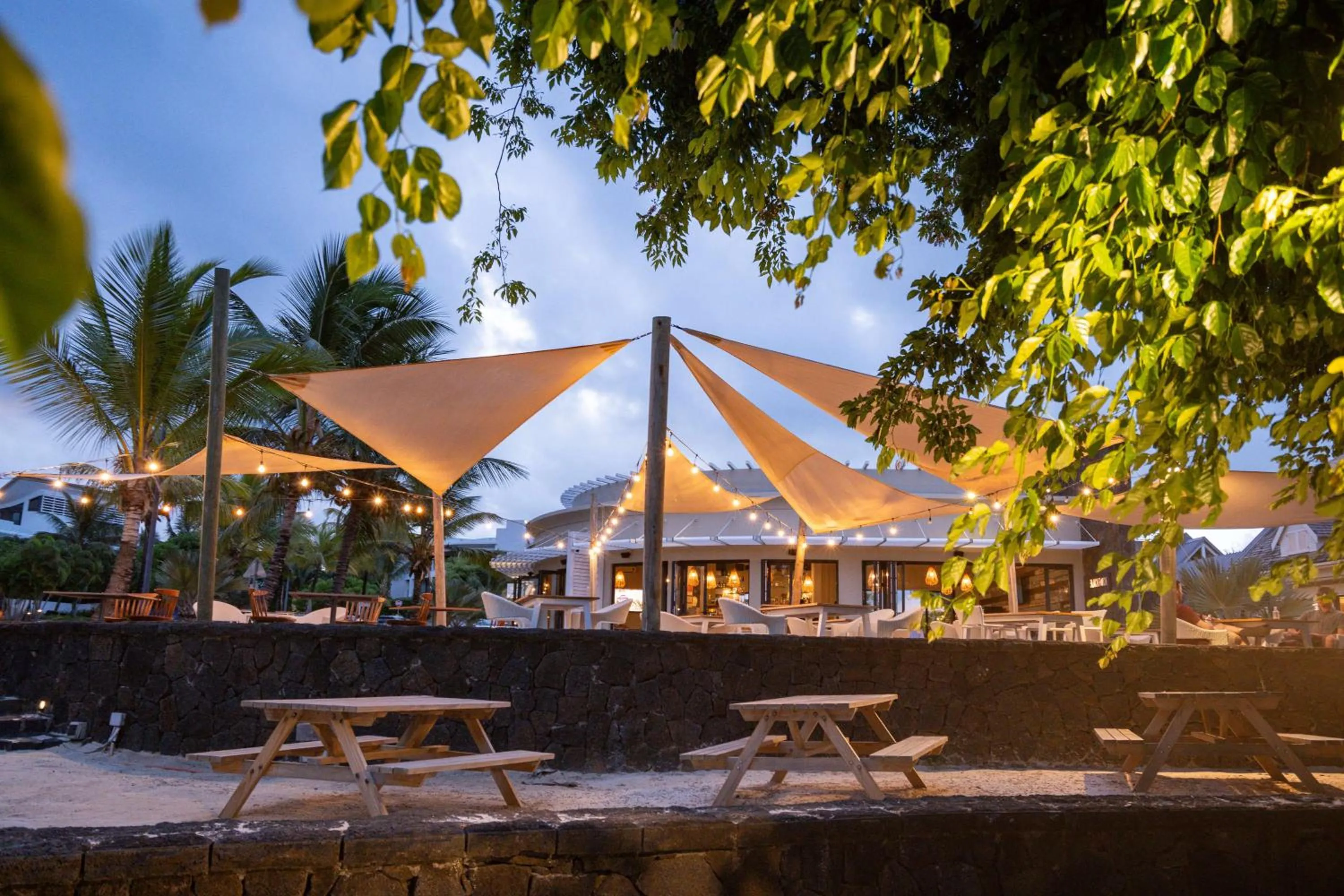 Restaurant/places to eat in Radisson Blu Azuri Resort & Spa