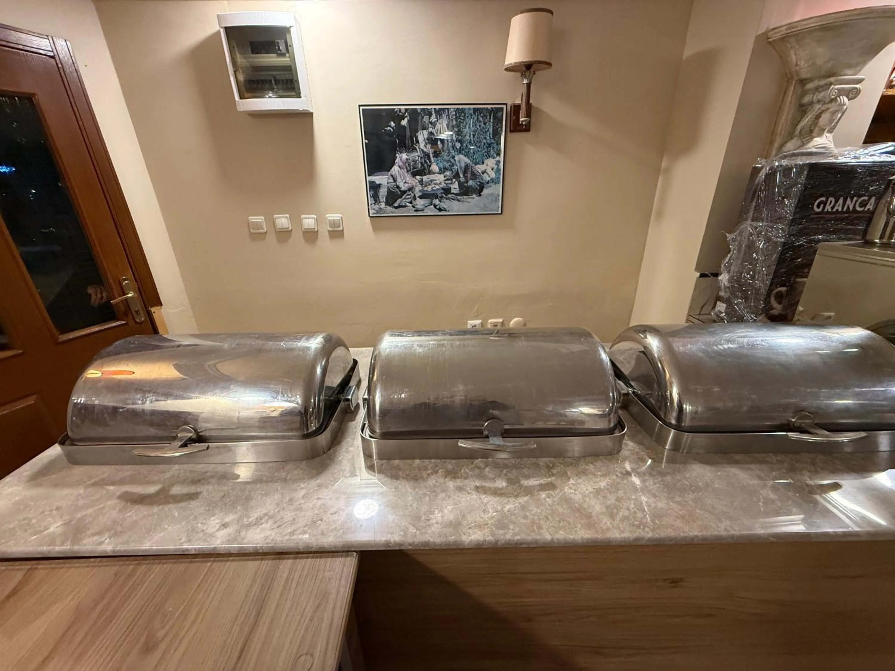 Restaurant/places to eat in NATURELLA APART HOTEL