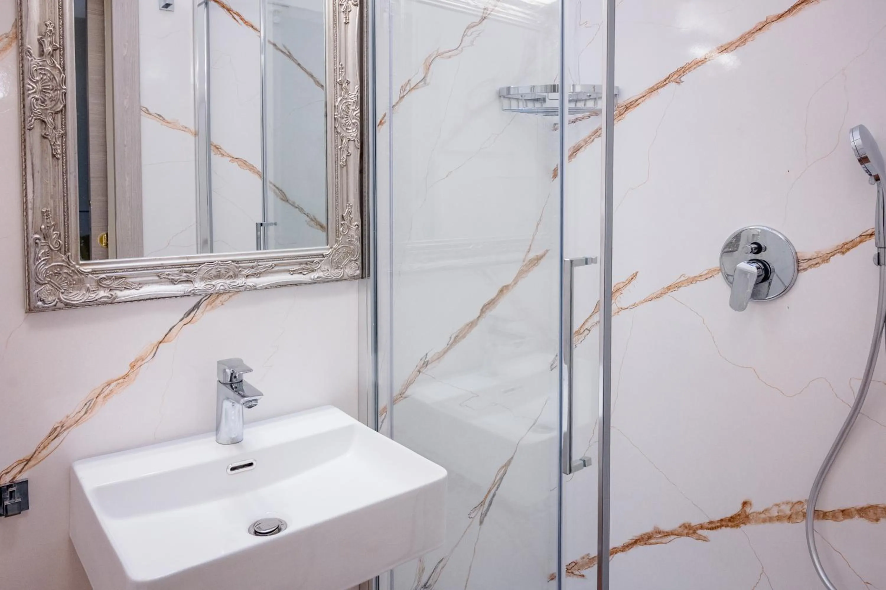 Bathroom in Hotel Centrale