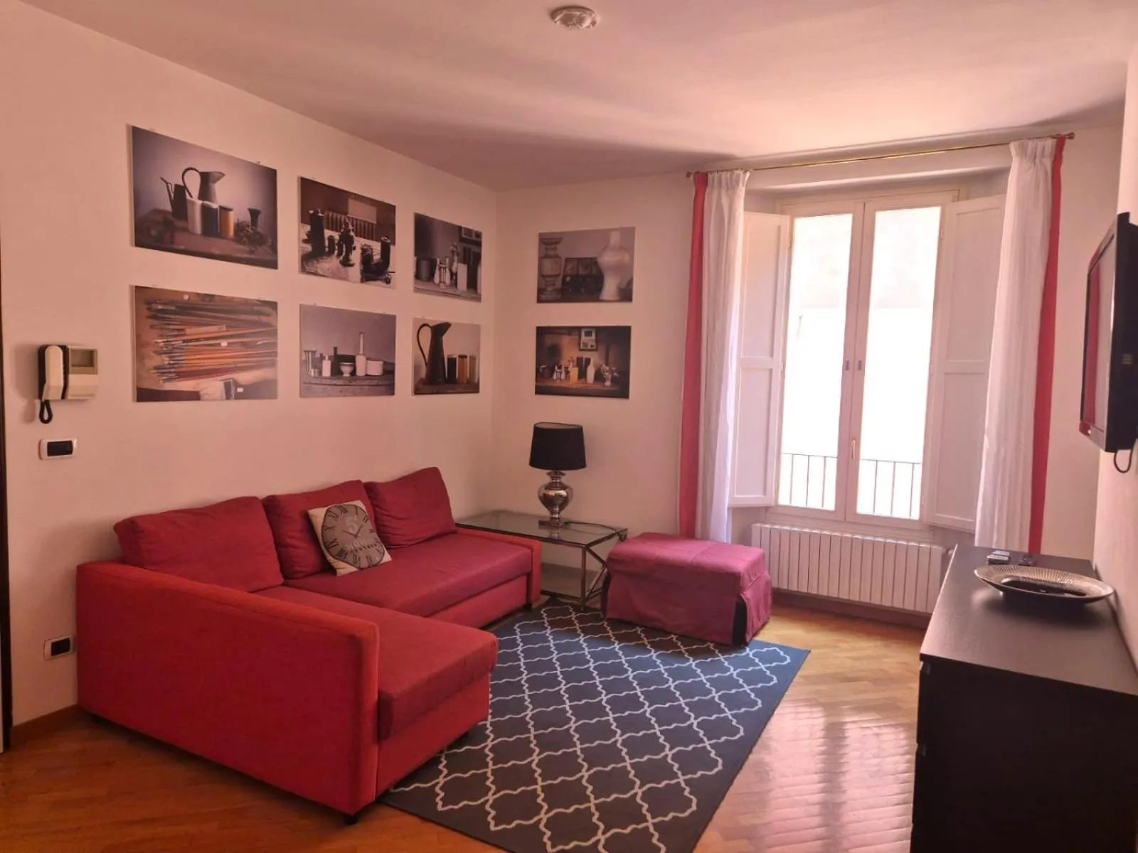 TV and multimedia in Phi Hotel Bologna