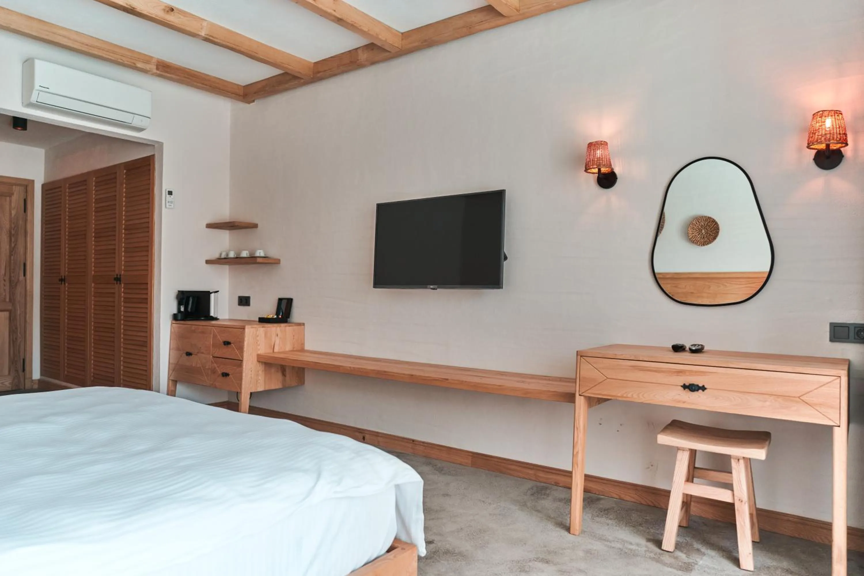 TV and multimedia, Bed in The Pearl Ölüdeniz