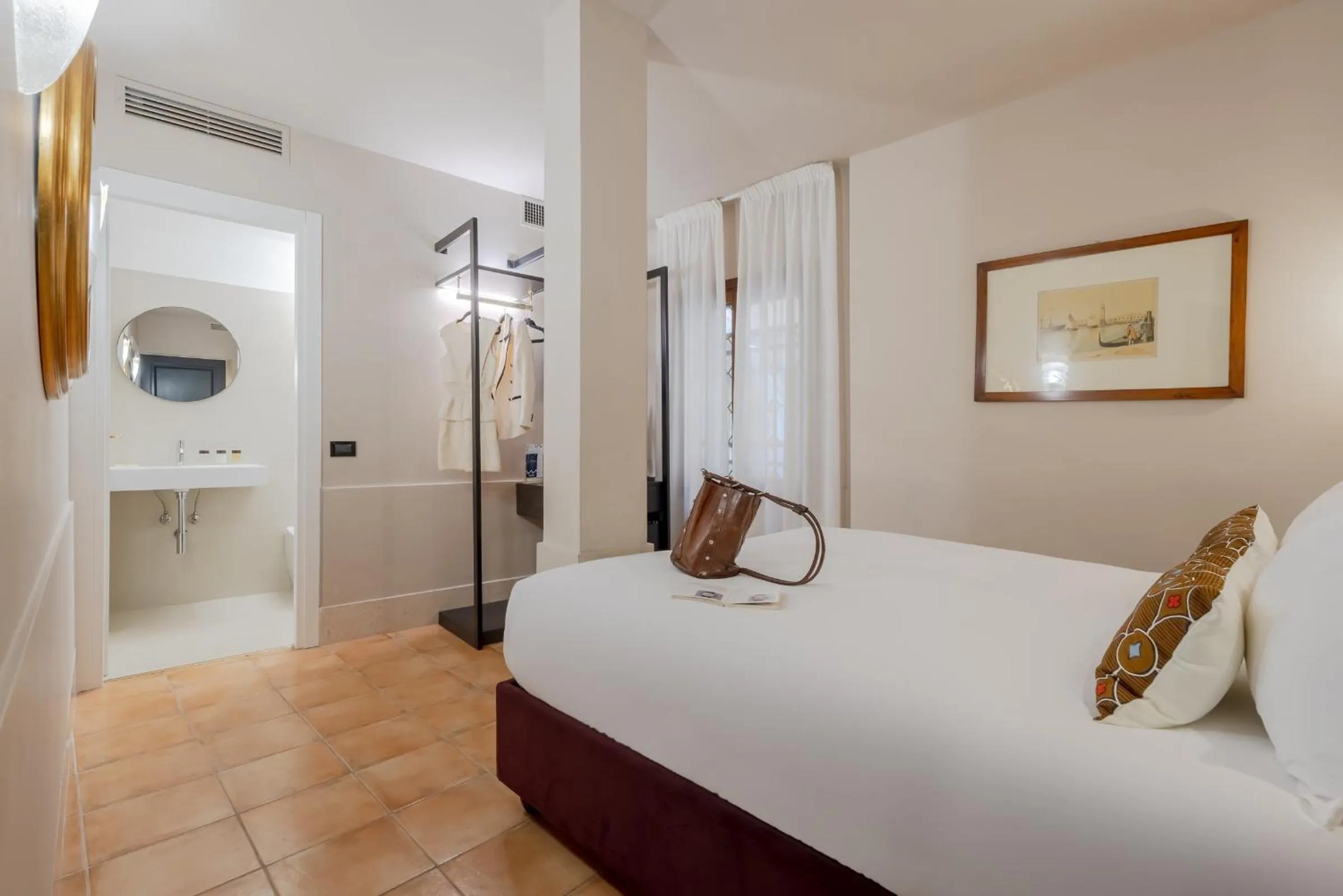 Photo of the whole room, Bed in Daplace - Antica Casa Coppo 1