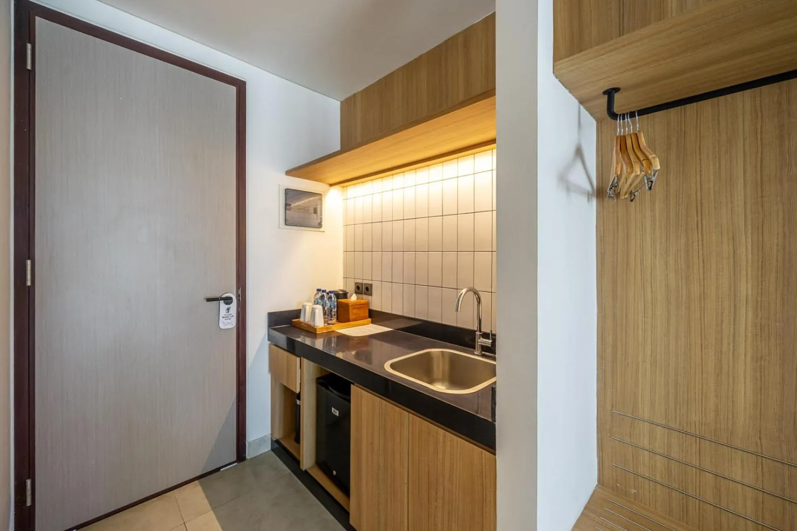 Kitchen or kitchenette in The Wave