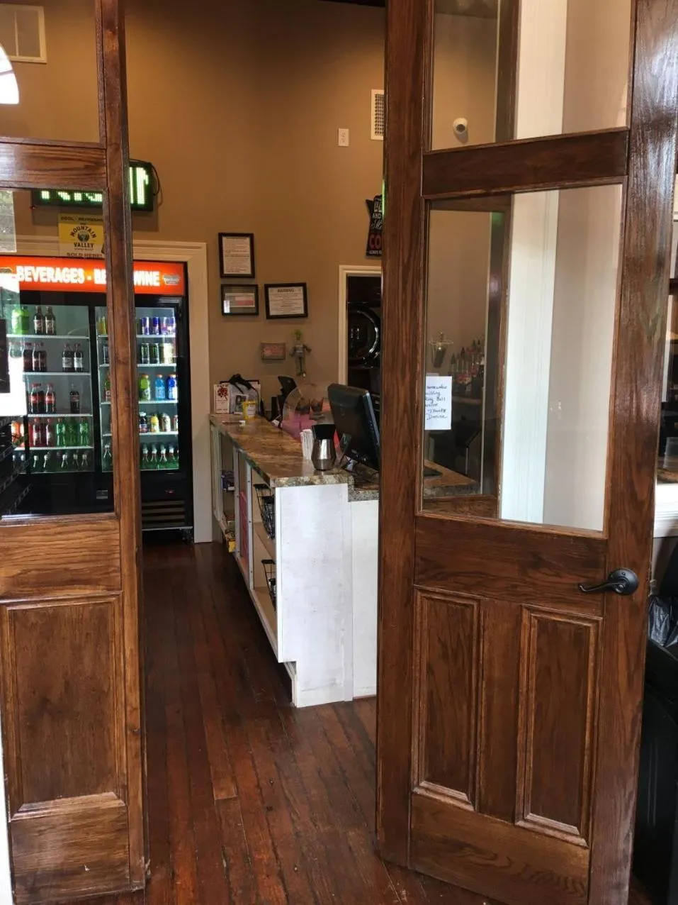 Coffee/tea facilities in Historic Kahn Hotel