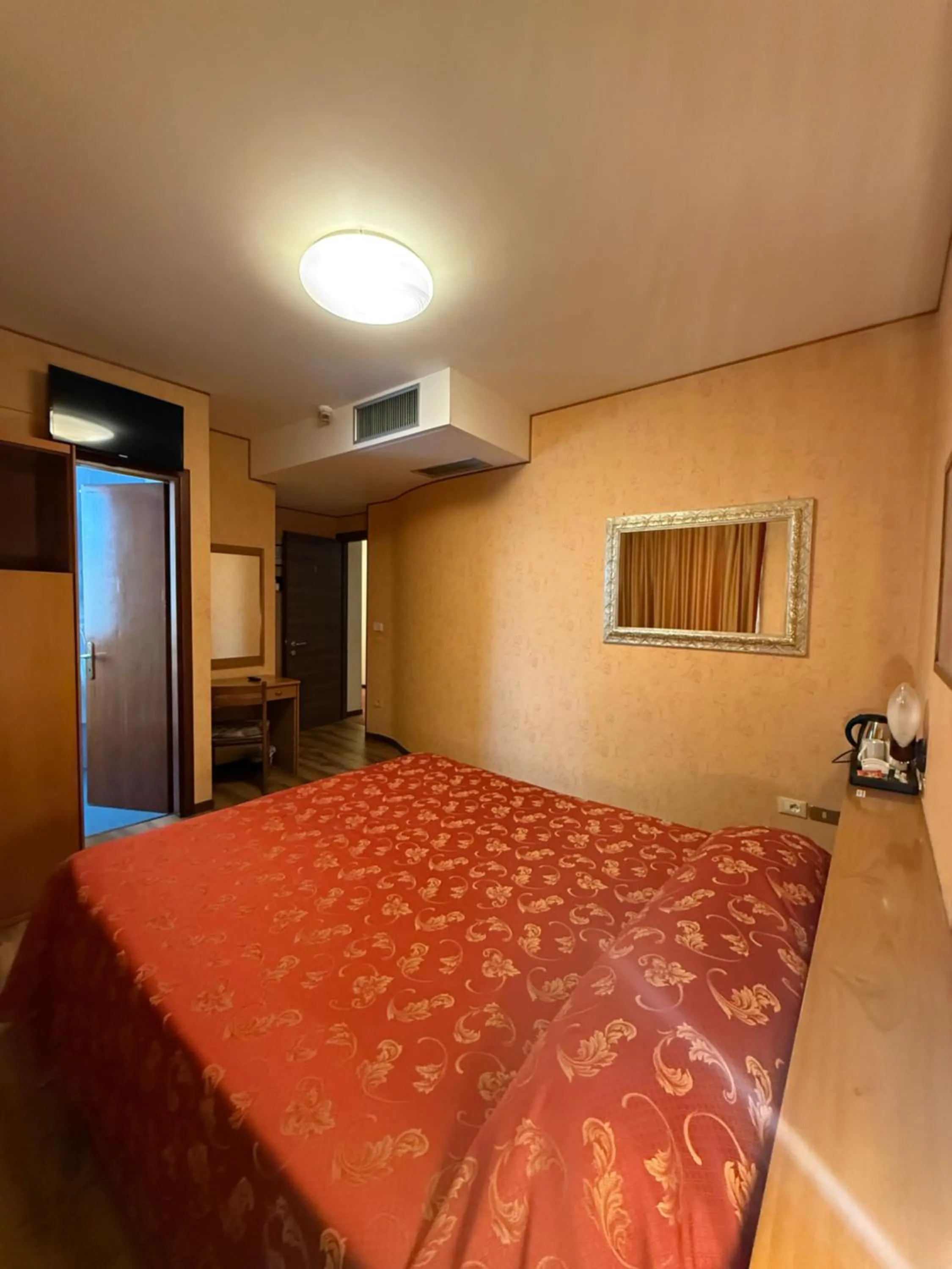 Bed in Hotel Al Sole