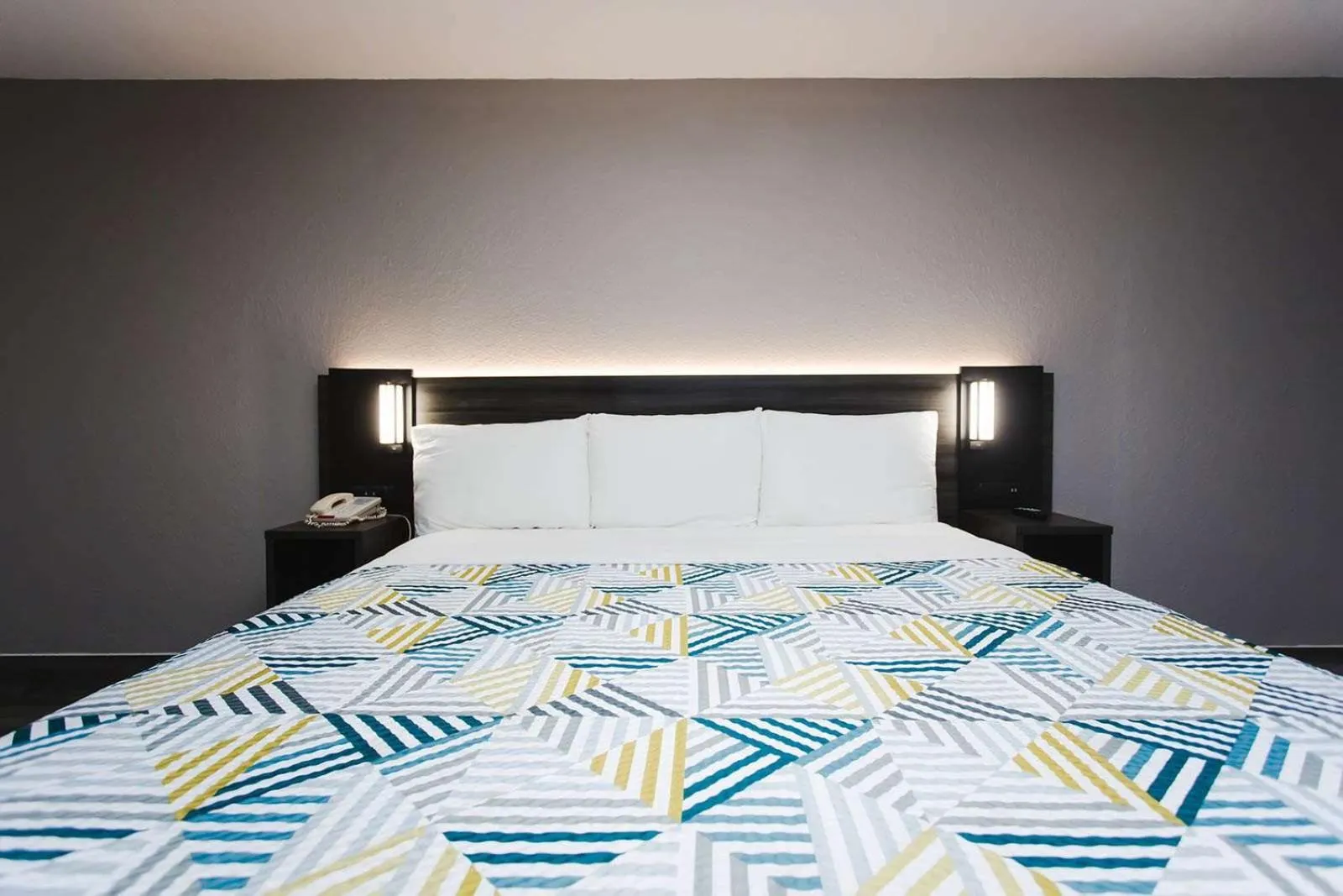 Bed in Studio 6 Houston TX Medical Center NRG Stadium