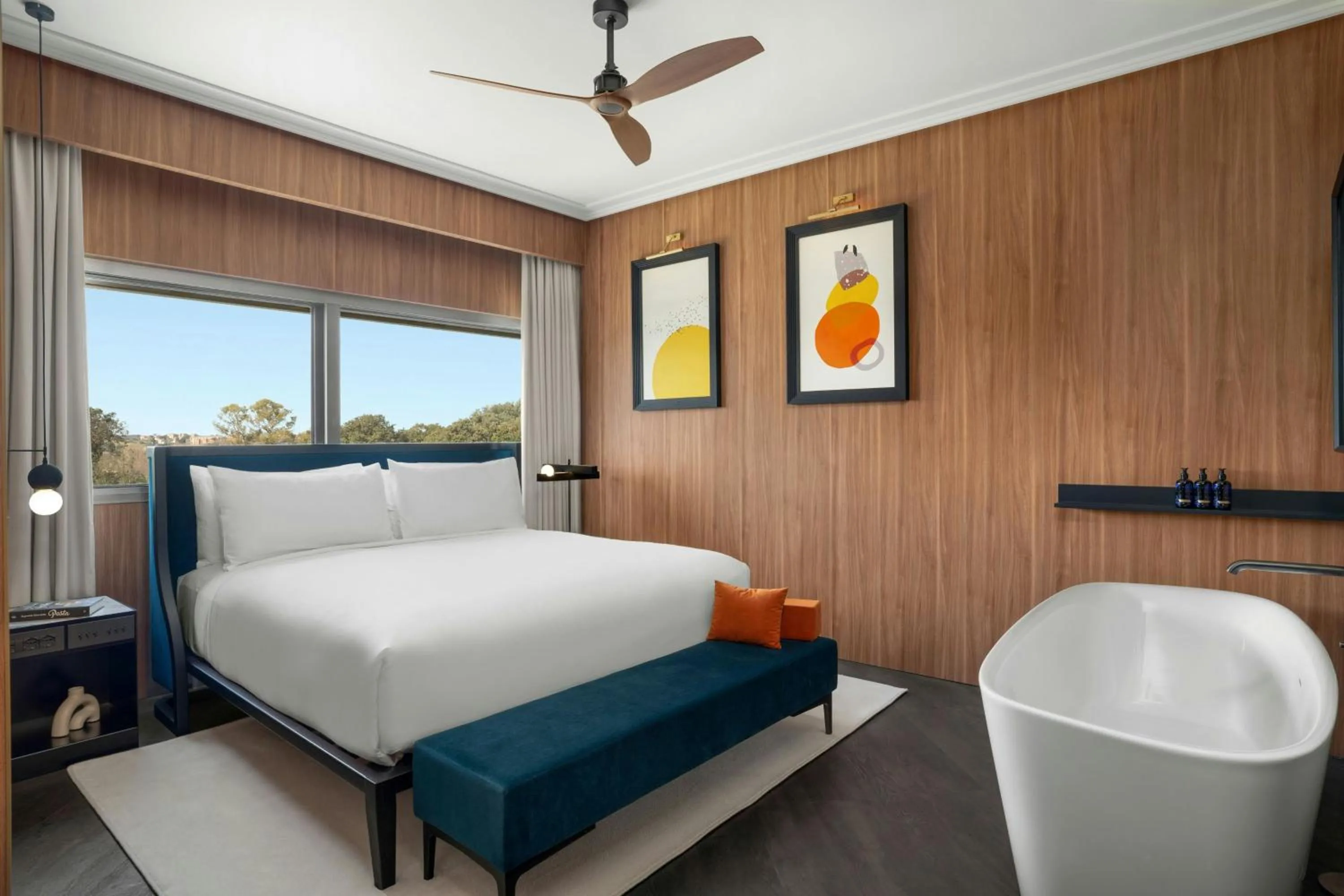 Bathroom, Bed in Cardo Roma, Autograph Collection