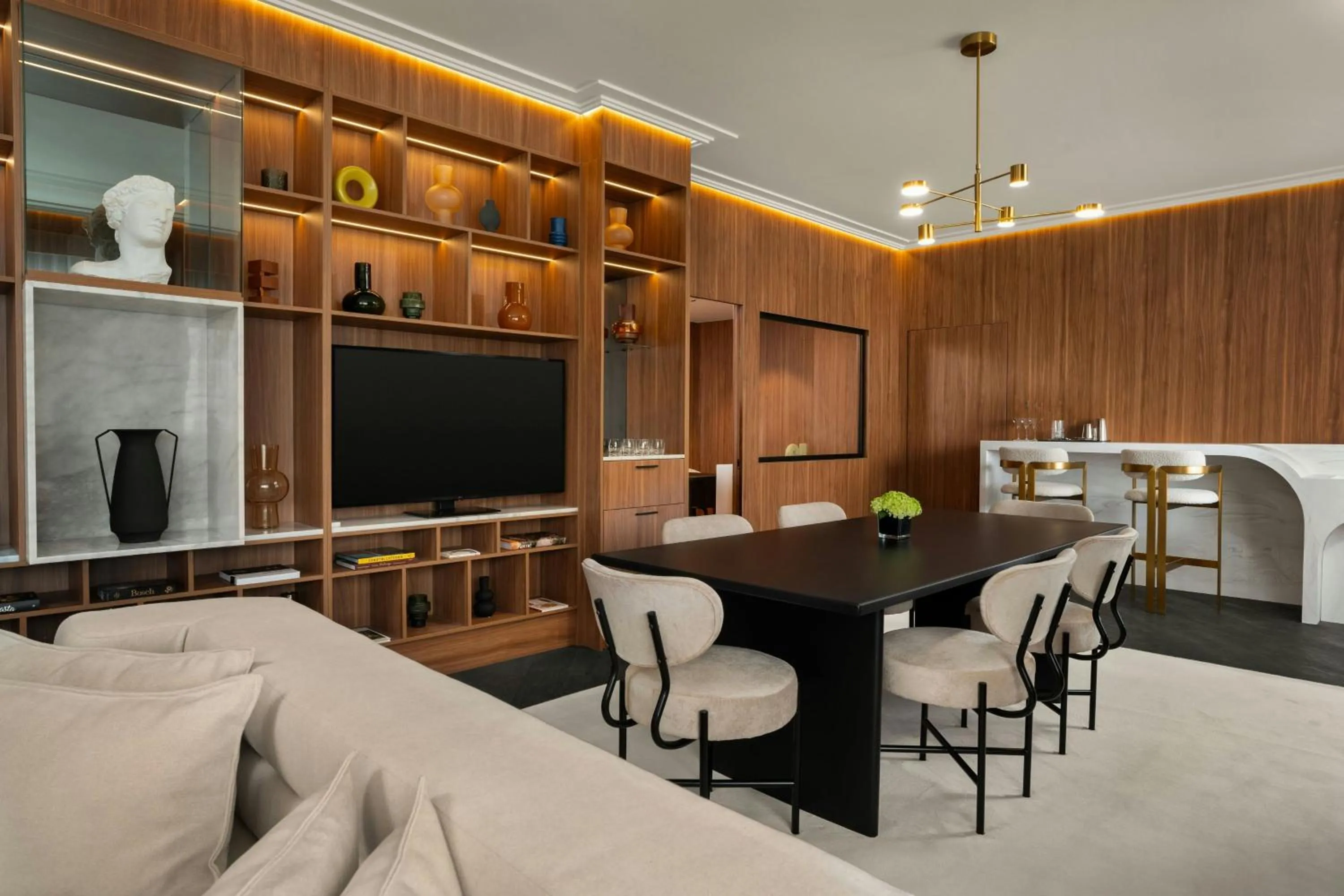 Photo of the whole room in Cardo Roma, Autograph Collection