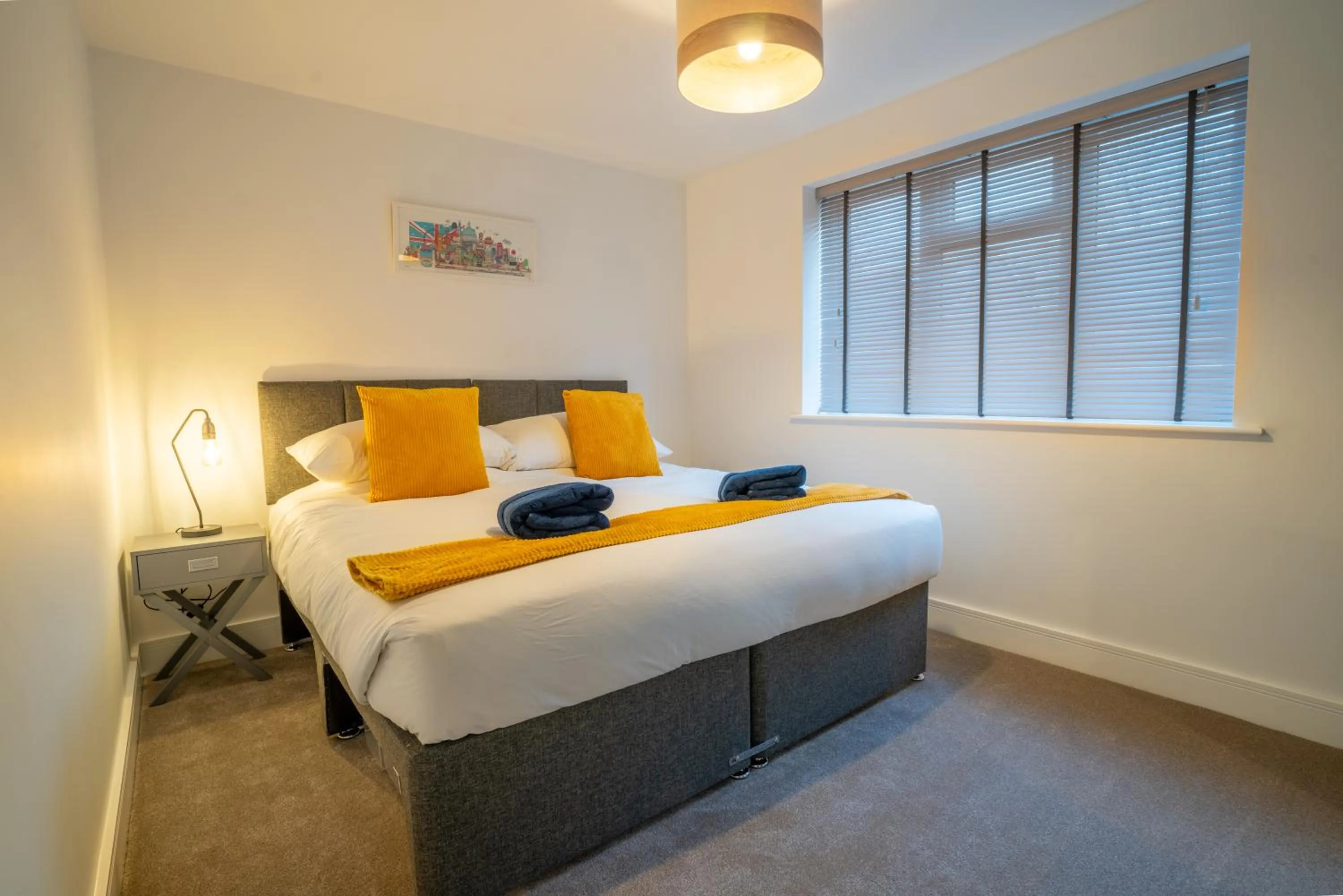 Bedroom, Bed in Mill Road Ground Floor Apartment