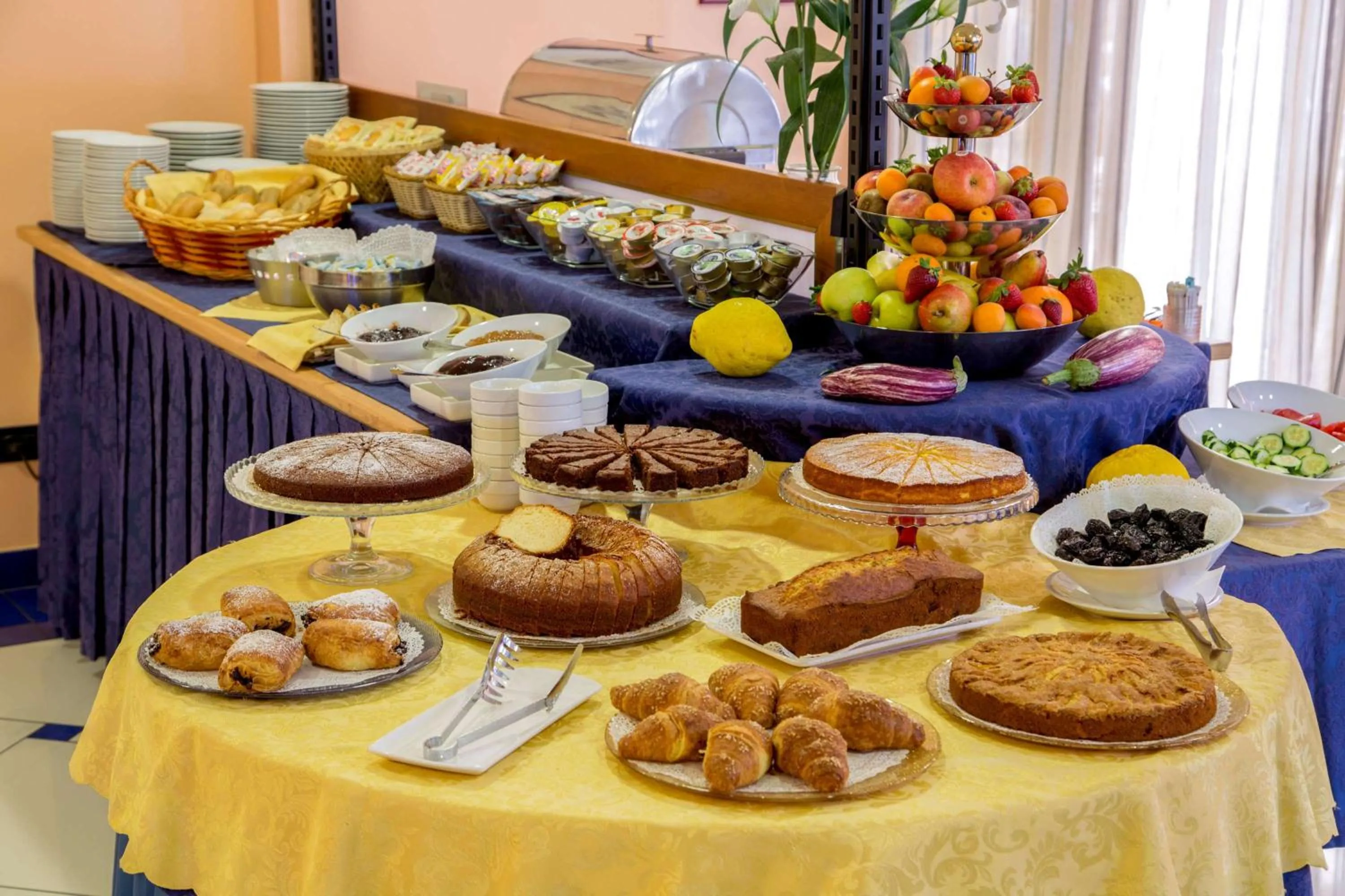 Restaurant/places to eat in Best Western Blu Hotel Roma