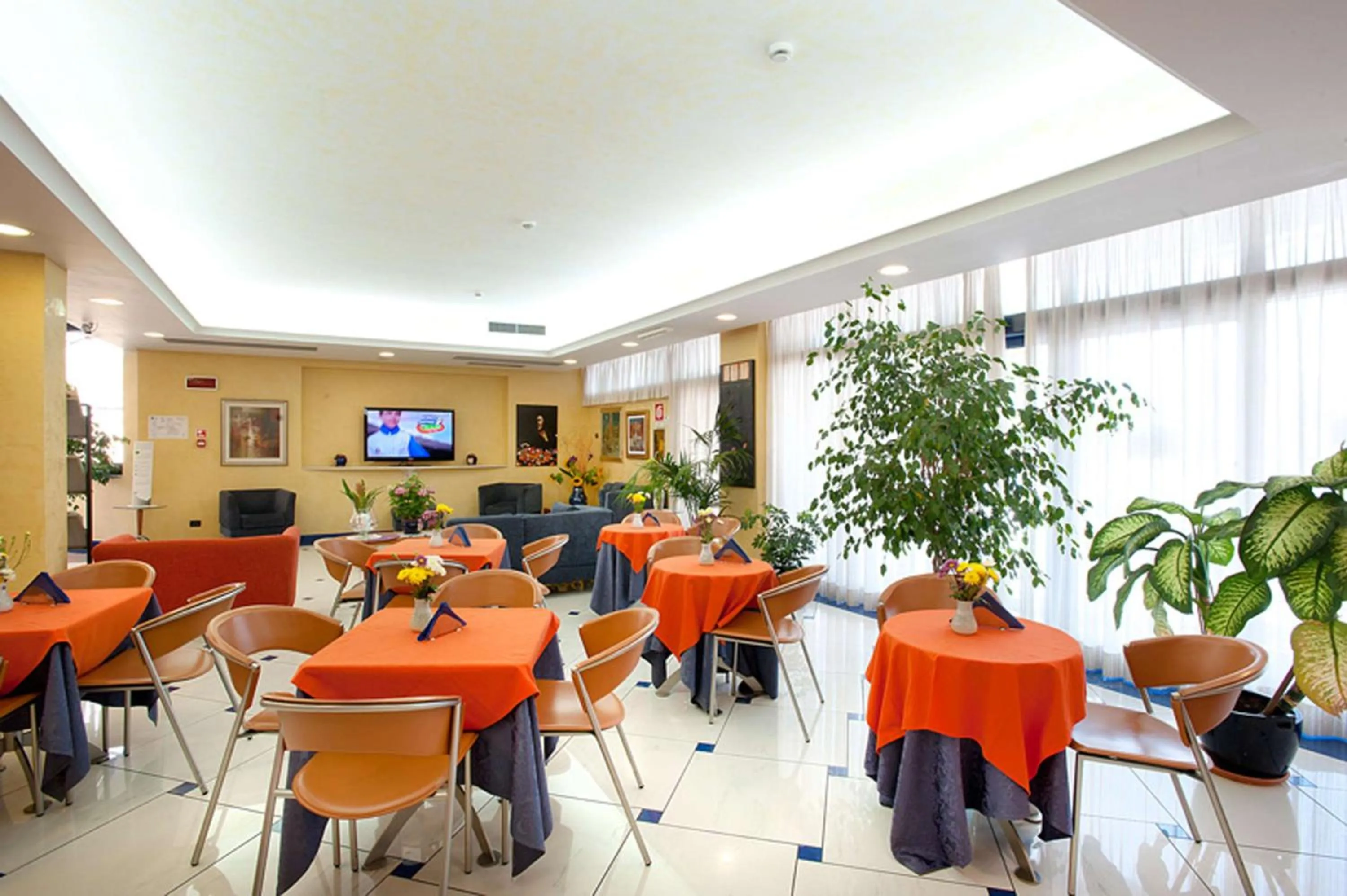 Lobby or reception in Best Western Blu Hotel Roma
