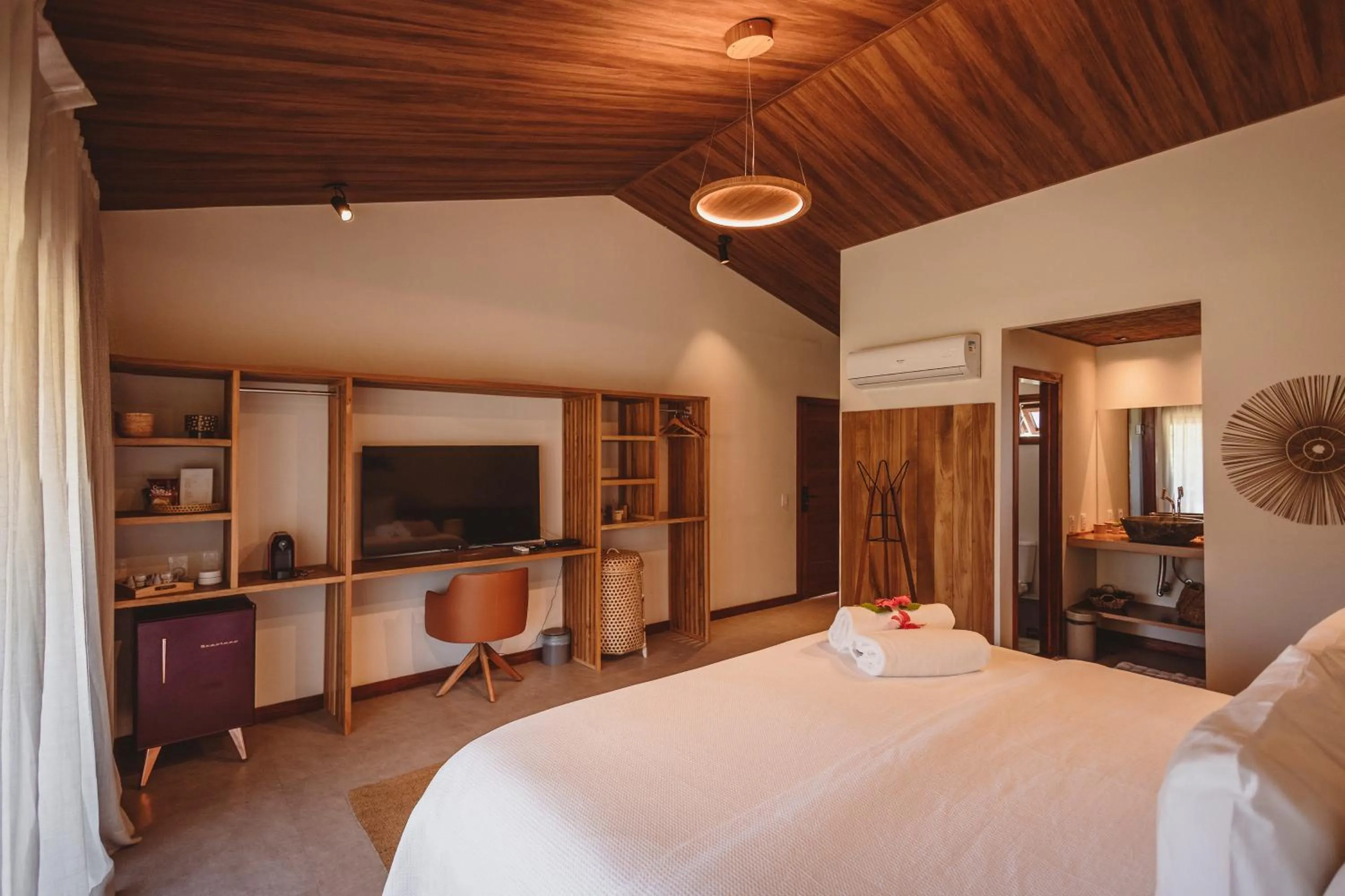 Photo of the whole room, Bed in Pousada Moana