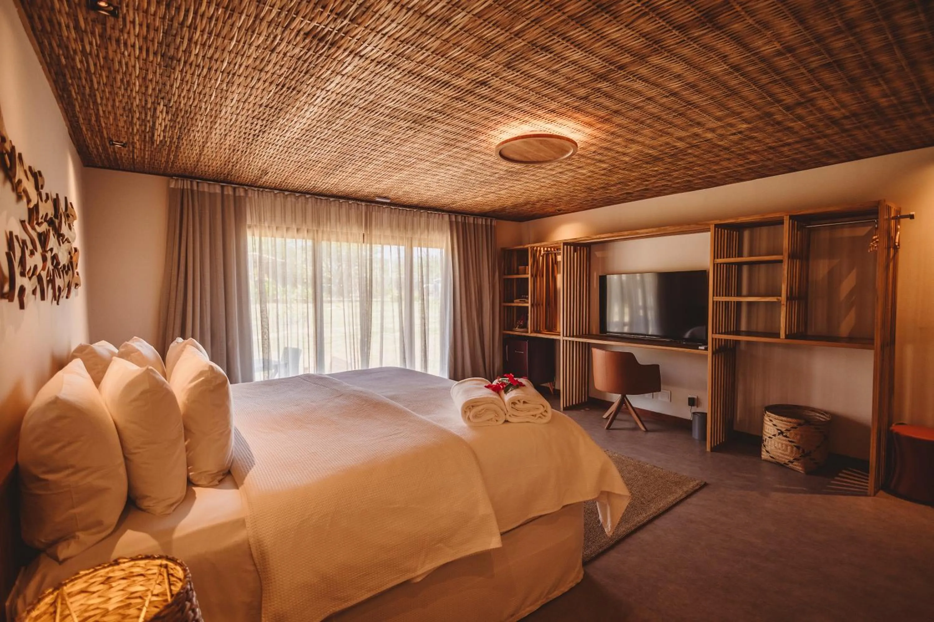 Photo of the whole room, Bed in Pousada Moana