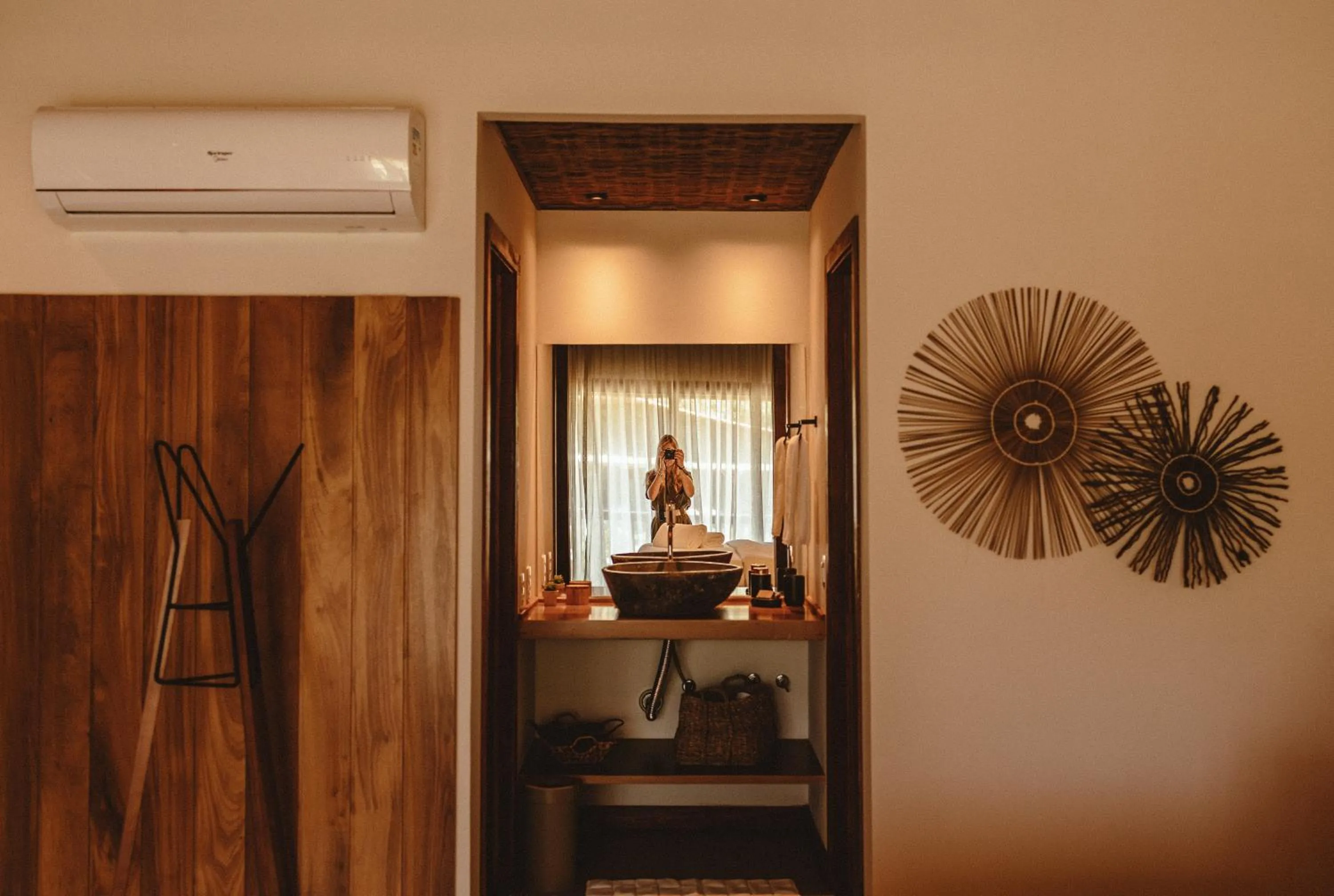 air conditioner in Pousada Moana