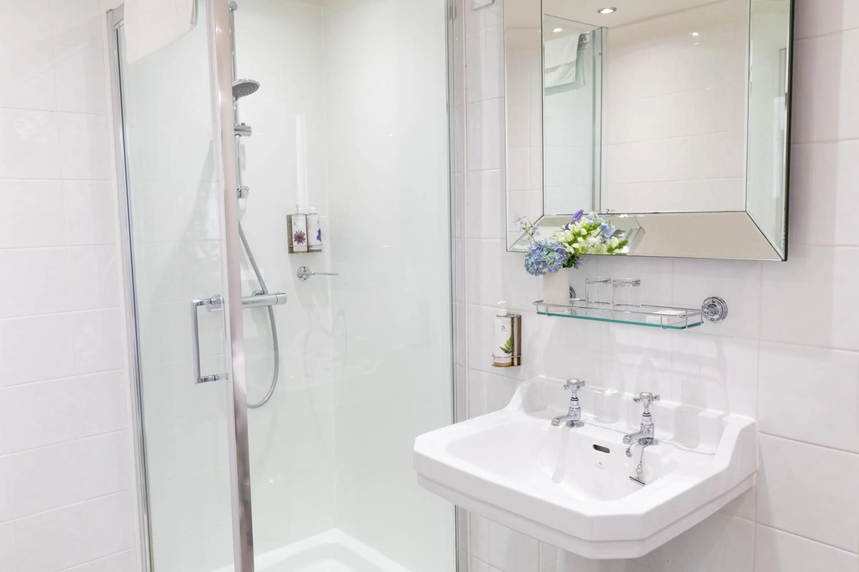 Bathroom in Tickton Grange Hotel