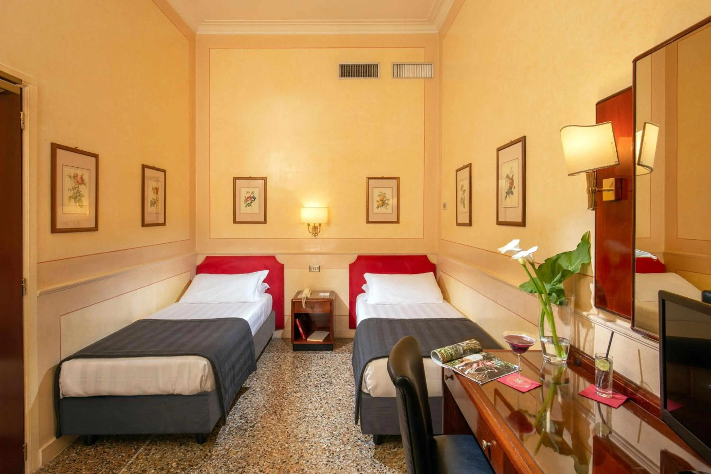 Photo of the whole room, Bed in Hotel Nord Nuova Roma