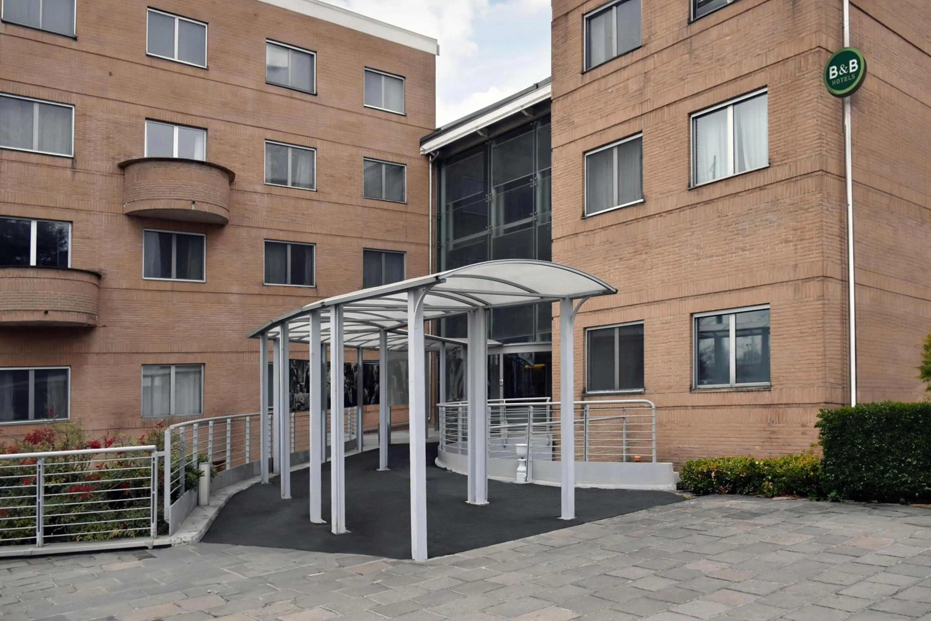 Property building in B&B HOTEL Milano Cologno Studios