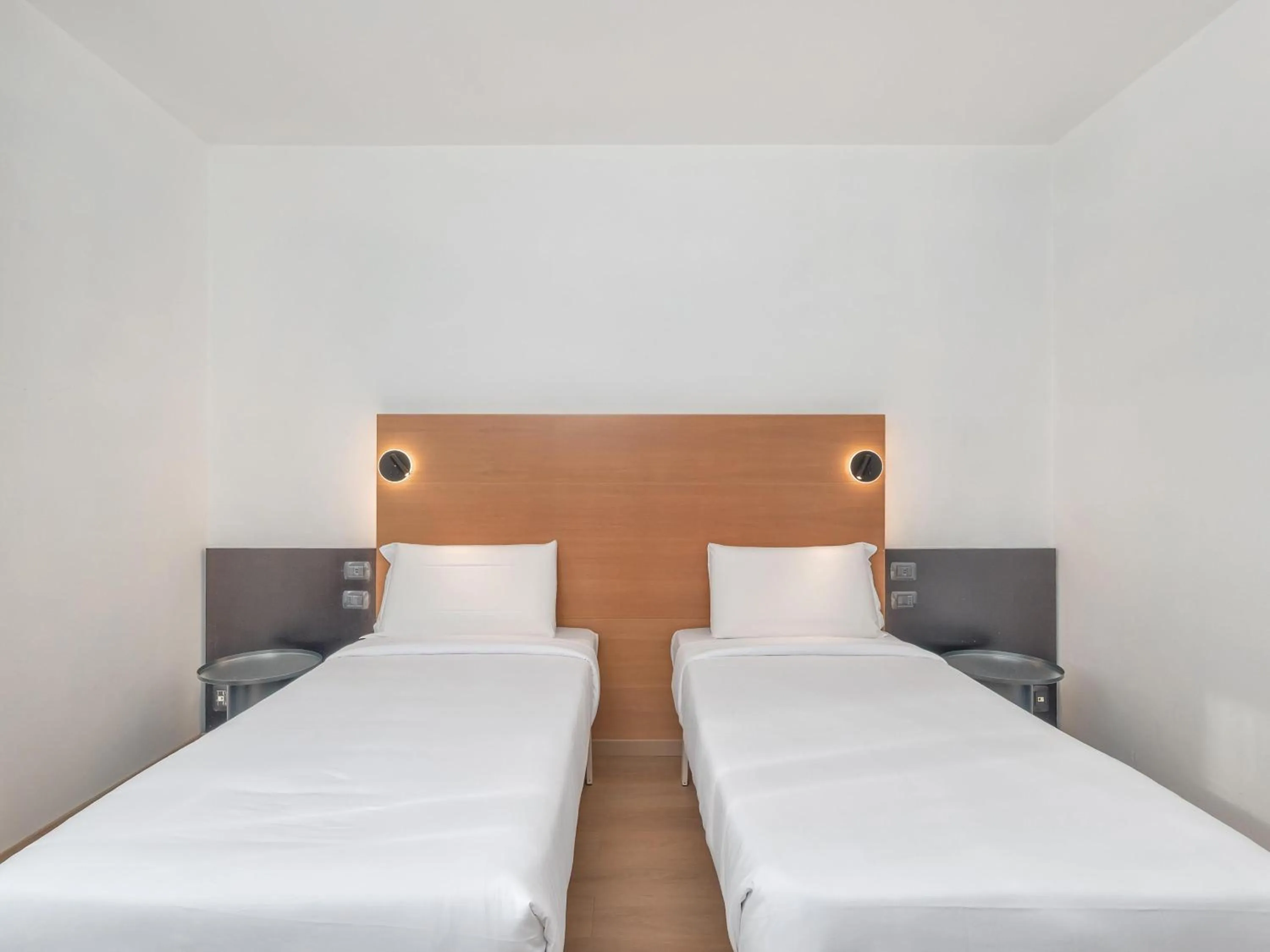 Photo of the whole room, Bed in B&B HOTEL Milano Cologno Studios