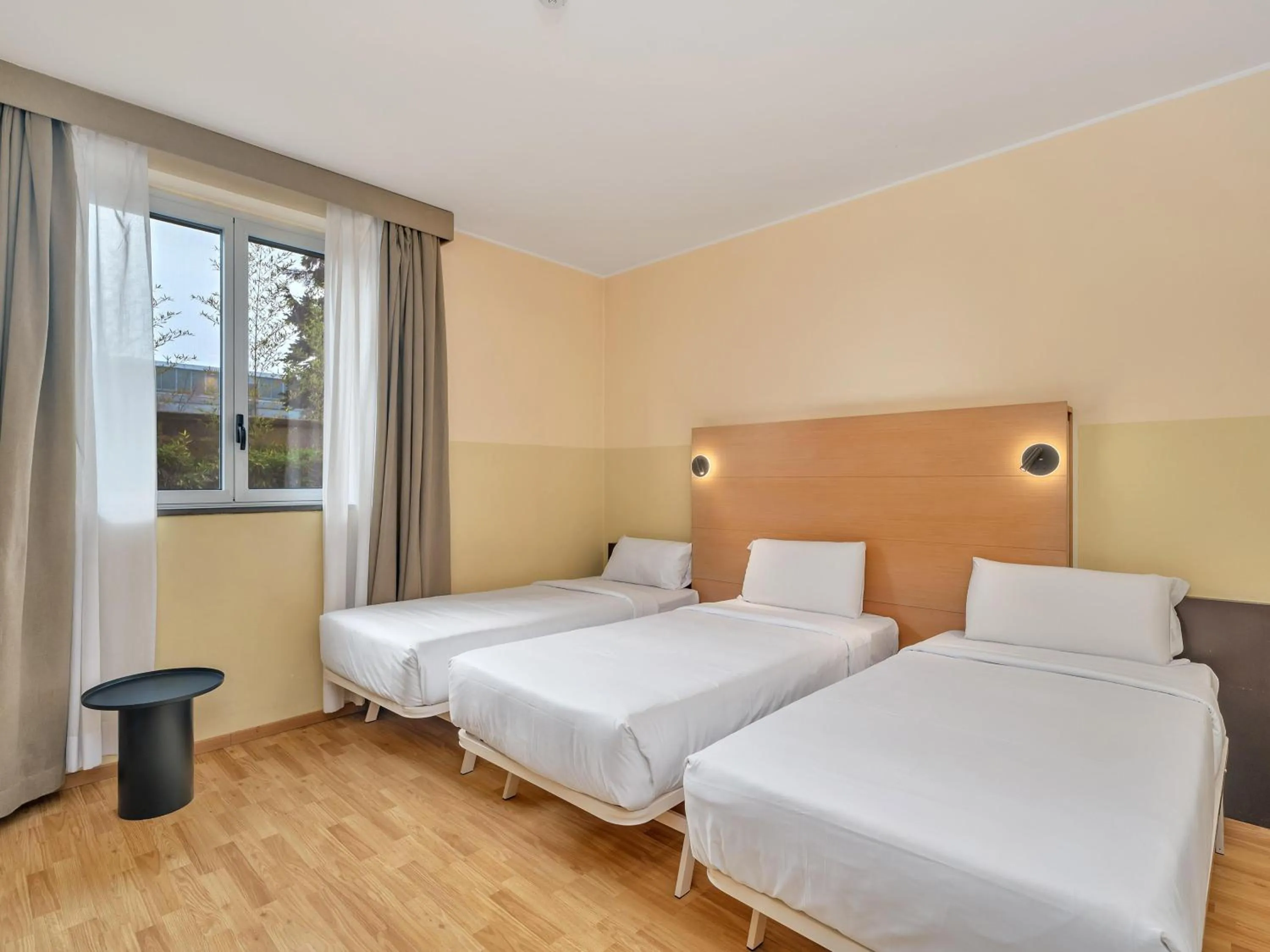 Photo of the whole room, Bed in B&B HOTEL Milano Cologno Studios