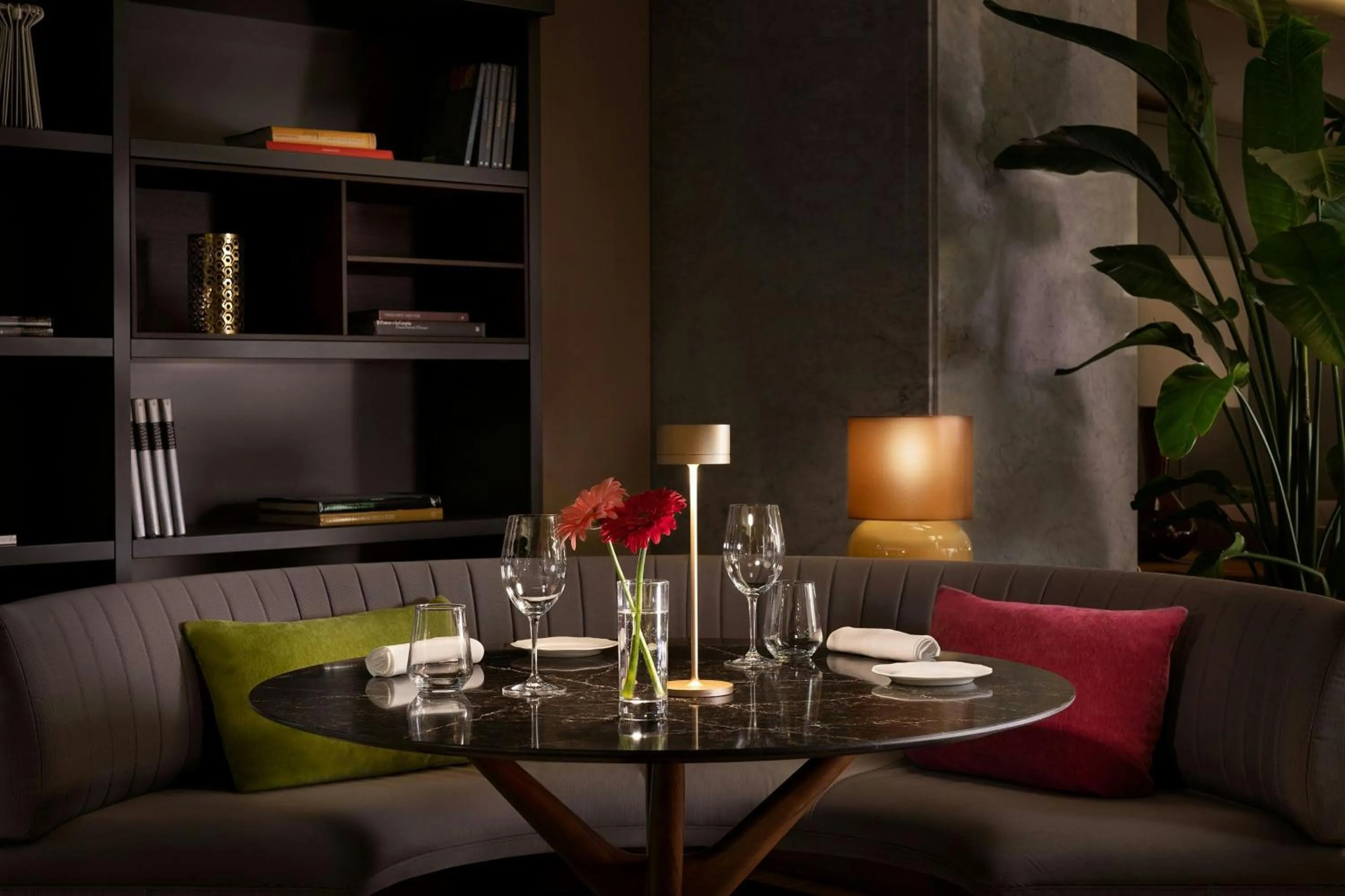 Restaurant/places to eat in Sheraton Lake Como Hotel