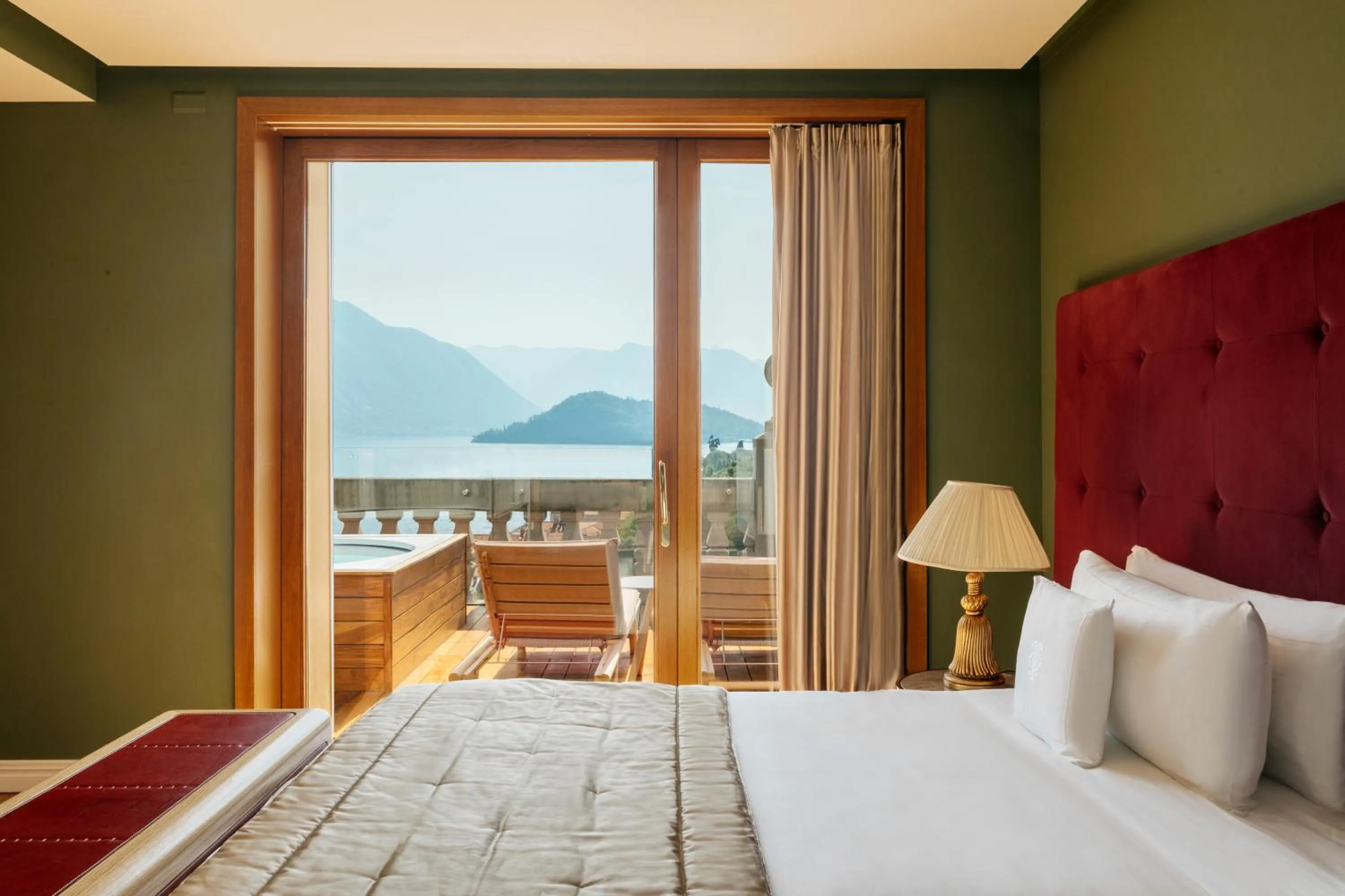 Bedroom, Bed in Grand Hotel Tremezzo