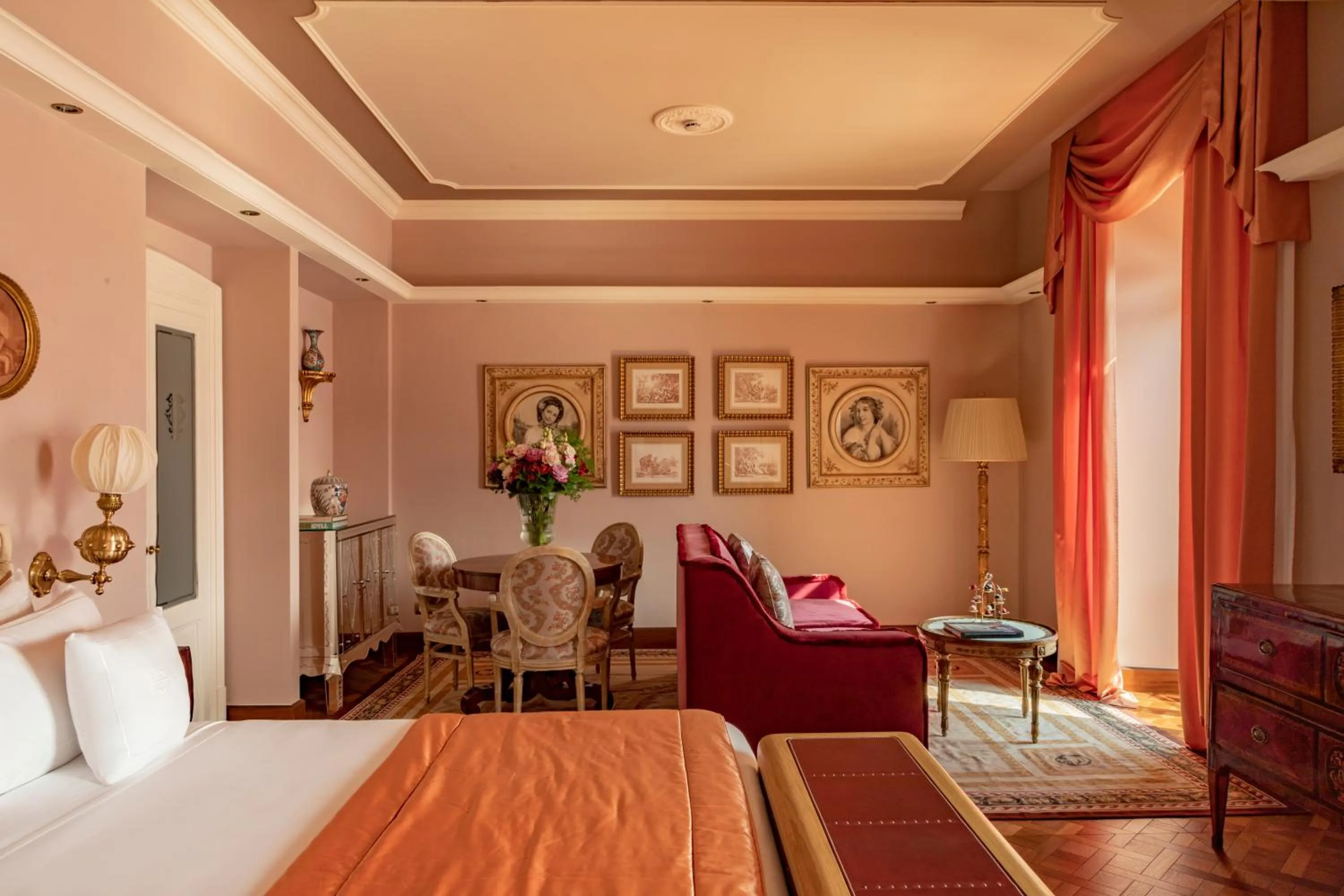 Bedroom, Bed in Grand Hotel Tremezzo