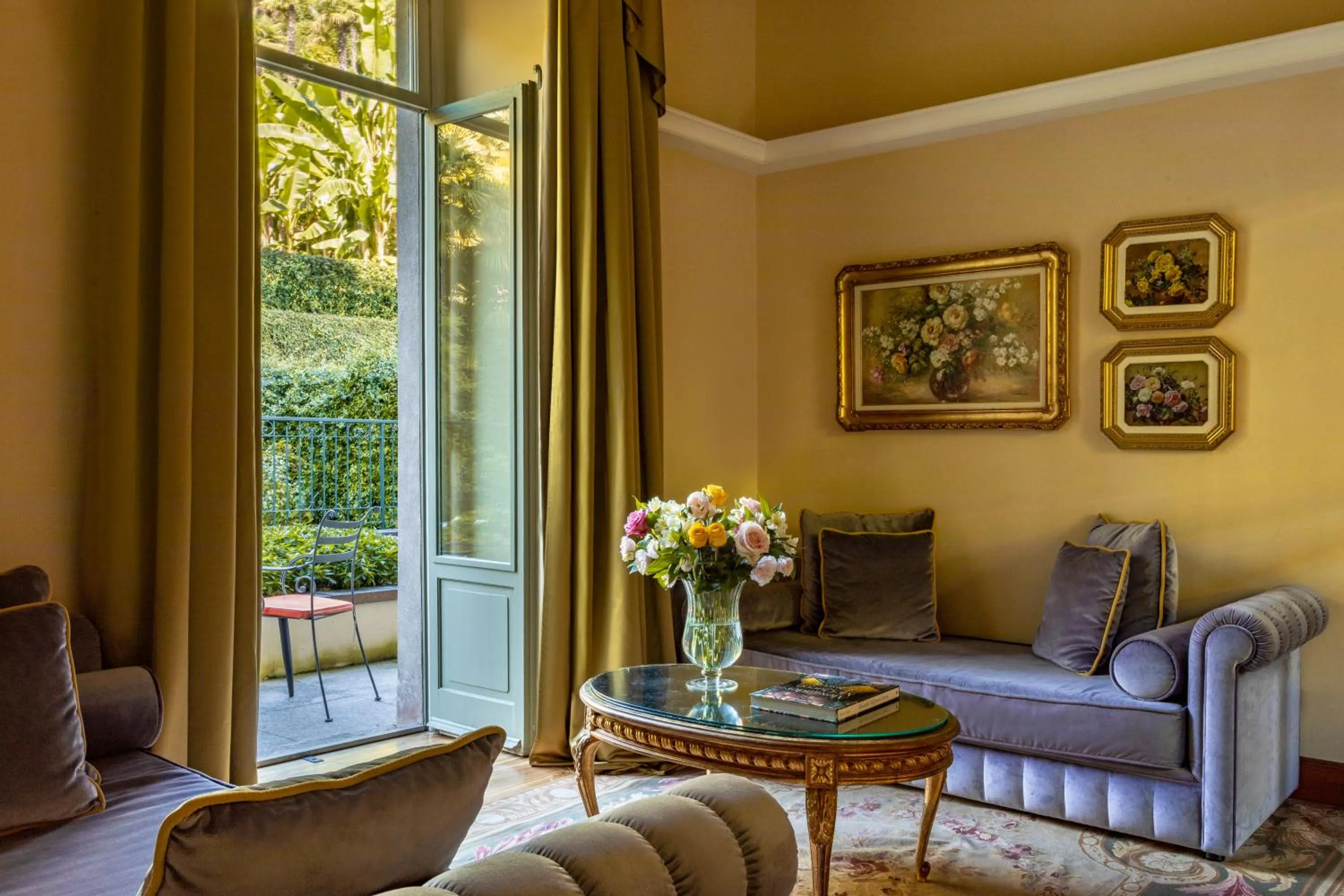 Living room in Grand Hotel Tremezzo