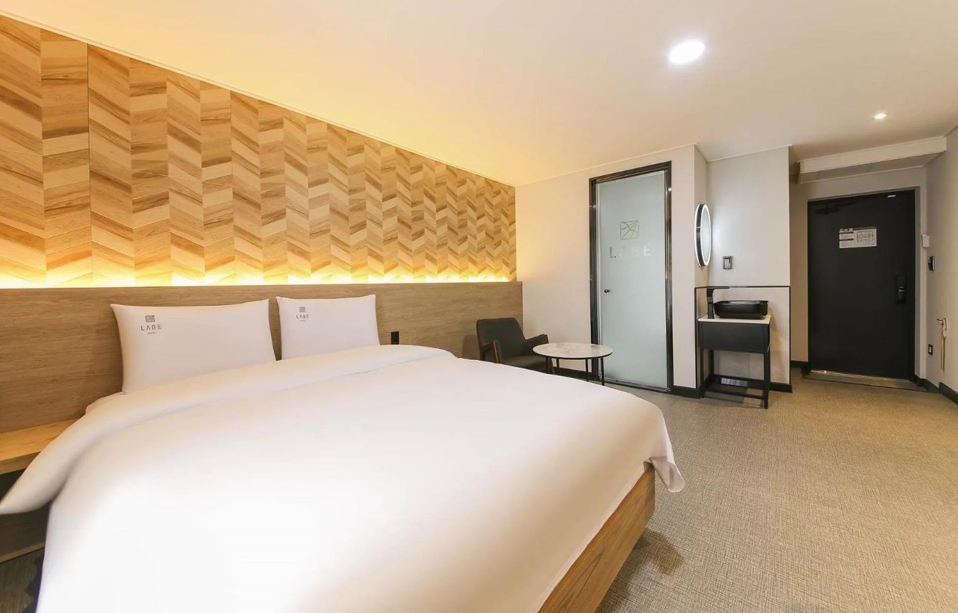 Bedroom, Bed in LABE Hotel