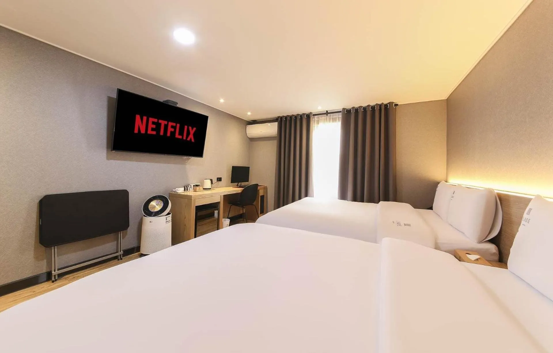 Bedroom, Bed in LABE Hotel