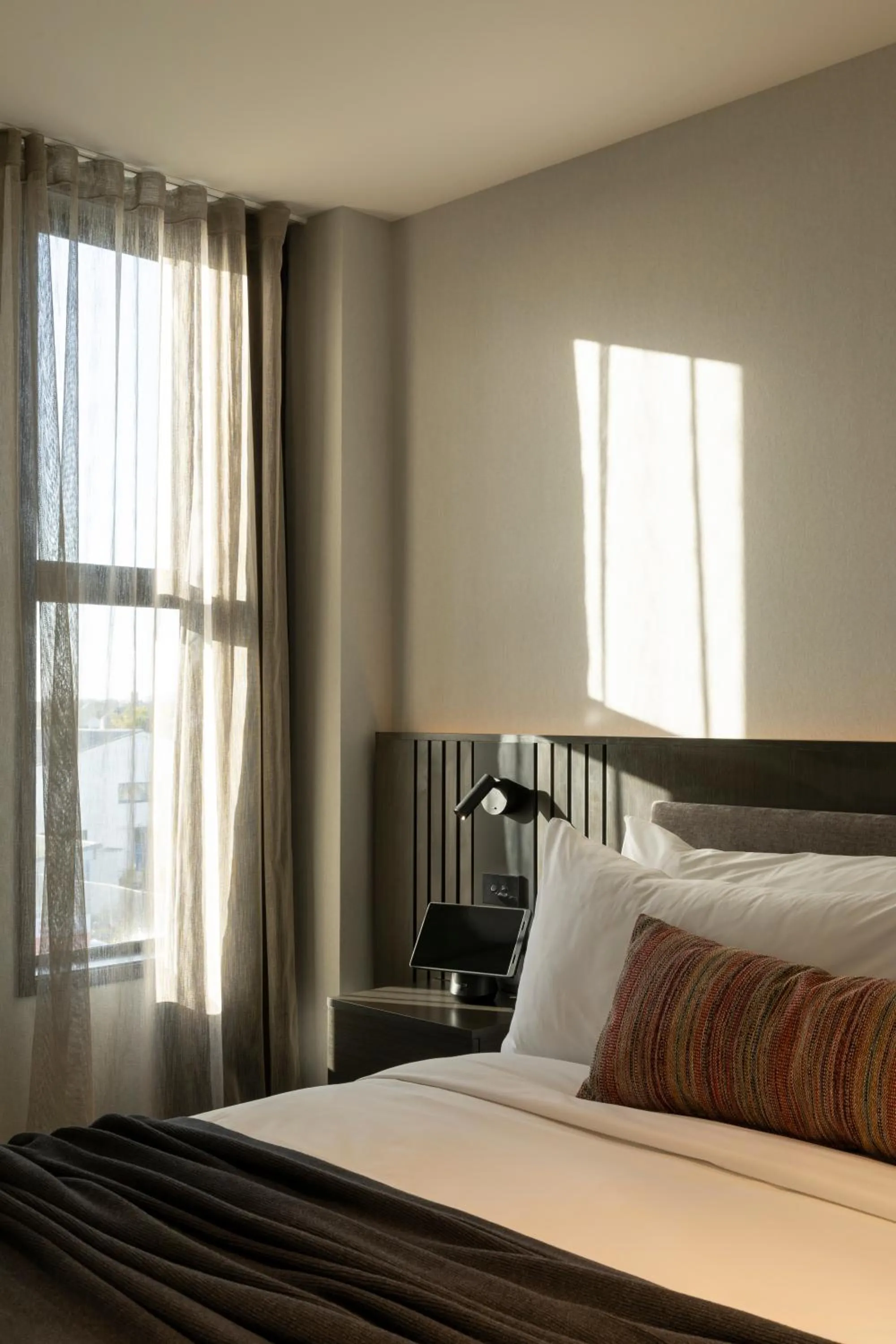 Guests, Bed in The Mayfair