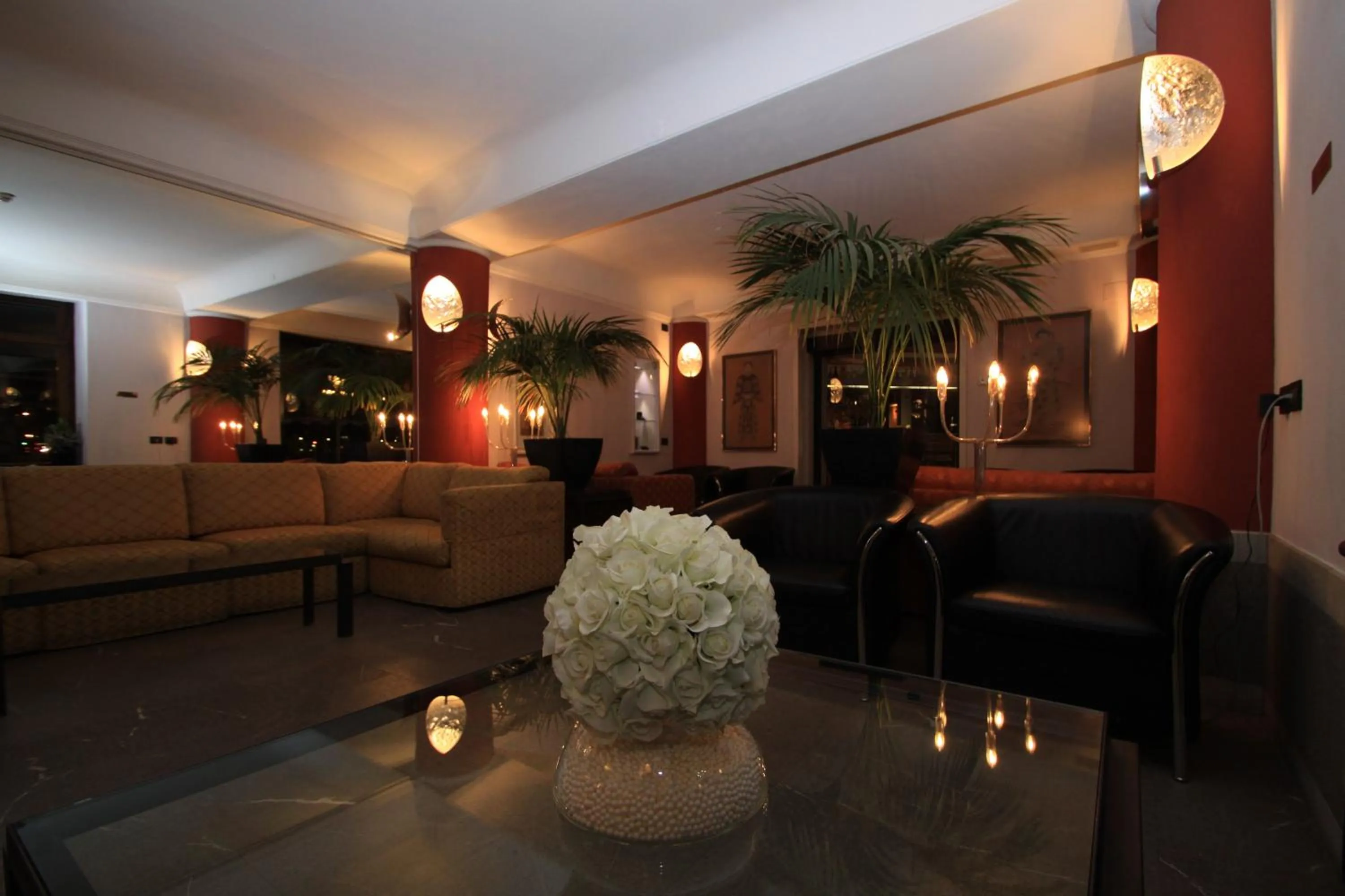 Lobby or reception in Hotel Metropole Suisse