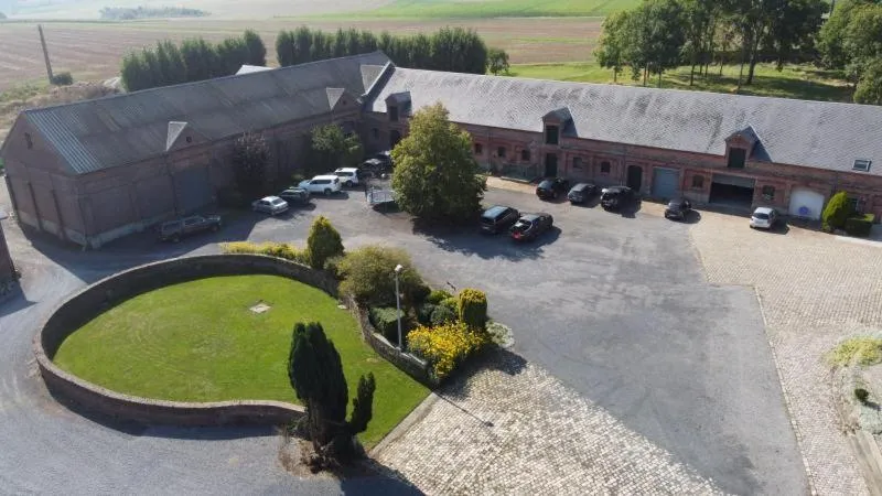 Inner courtyard view in Ferme De Bonavis