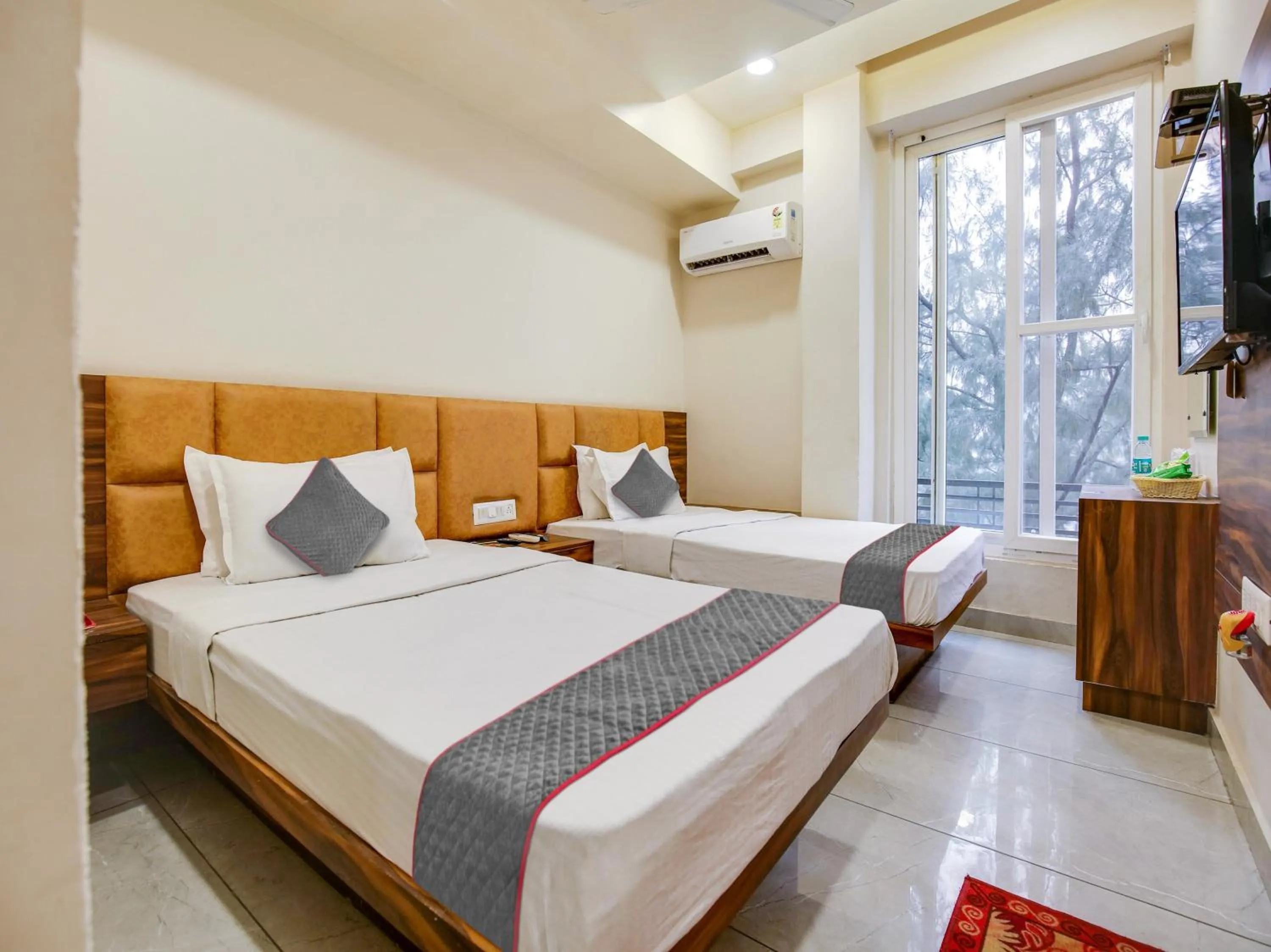 Bed in Hotel Ludhiana Regency