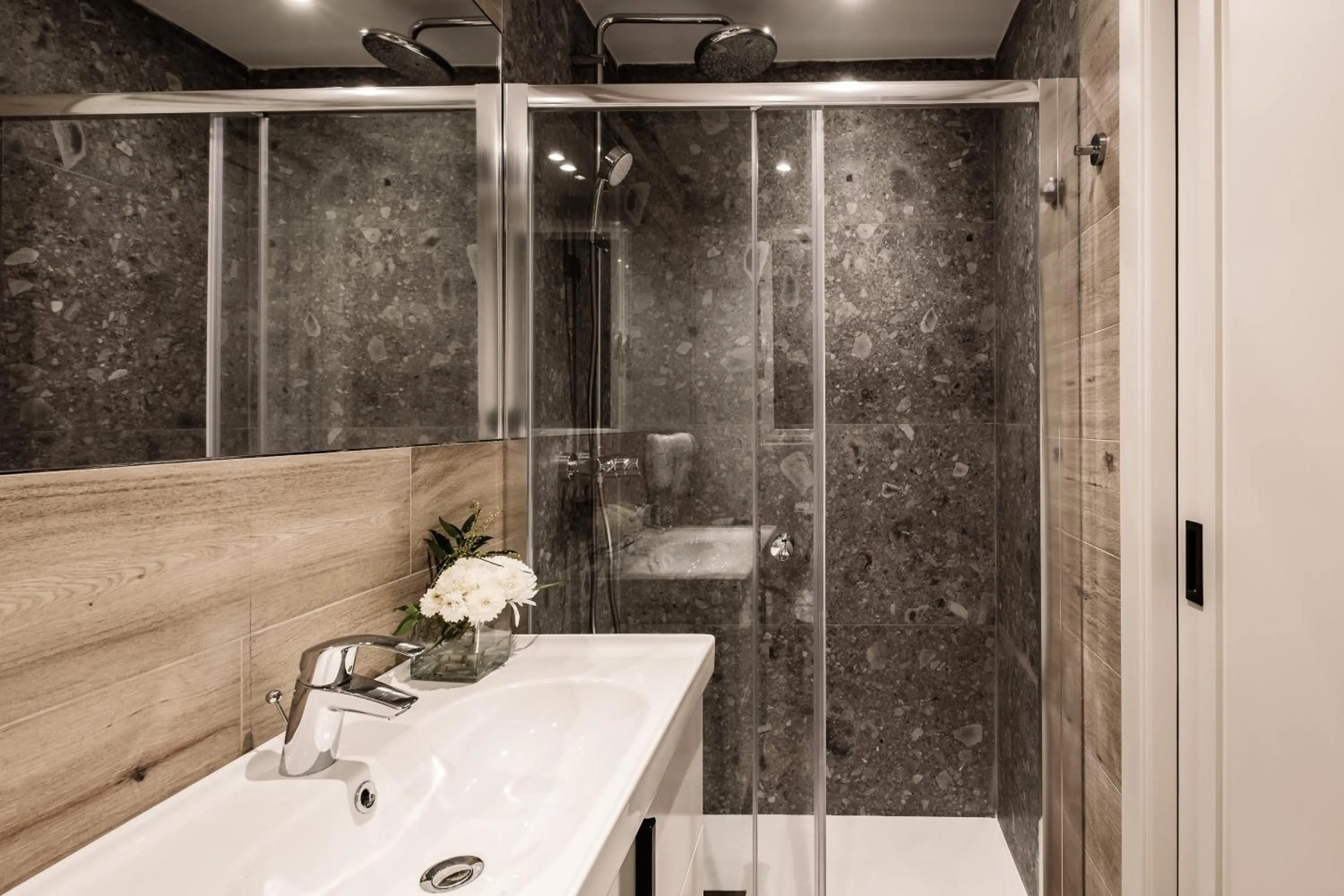 Bathroom in Amery House