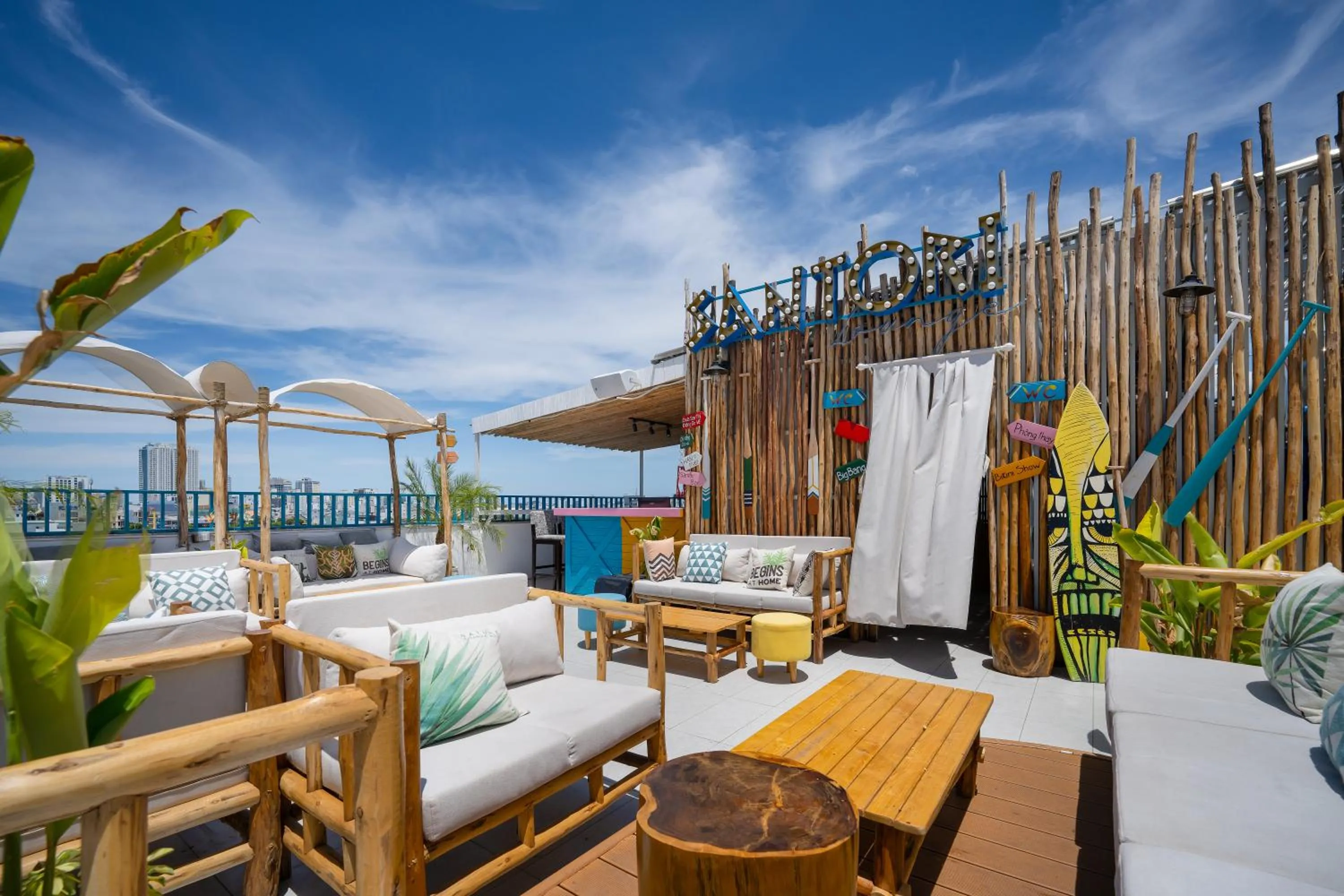 Lounge or bar in Santori Hotel And Spa