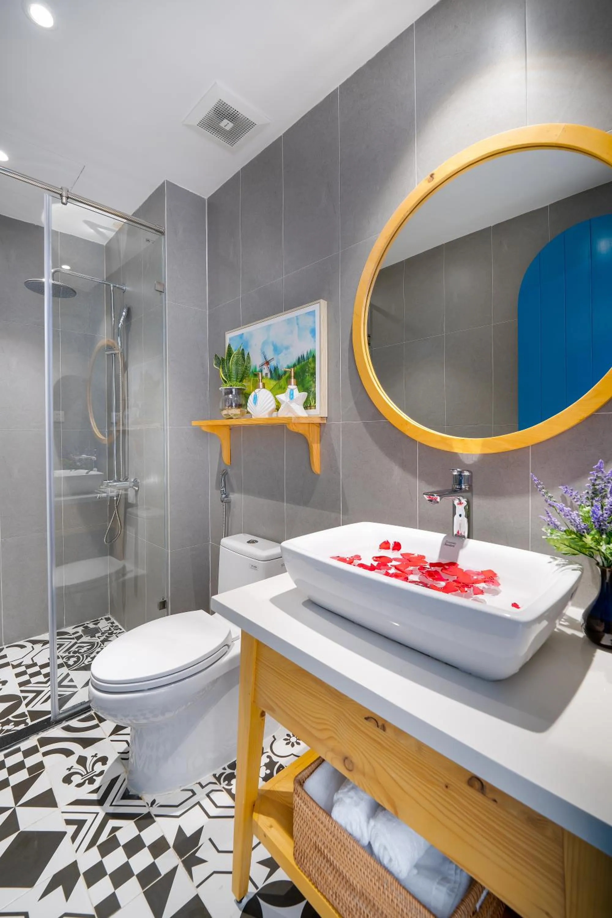 Bathroom in Santori Hotel And Spa