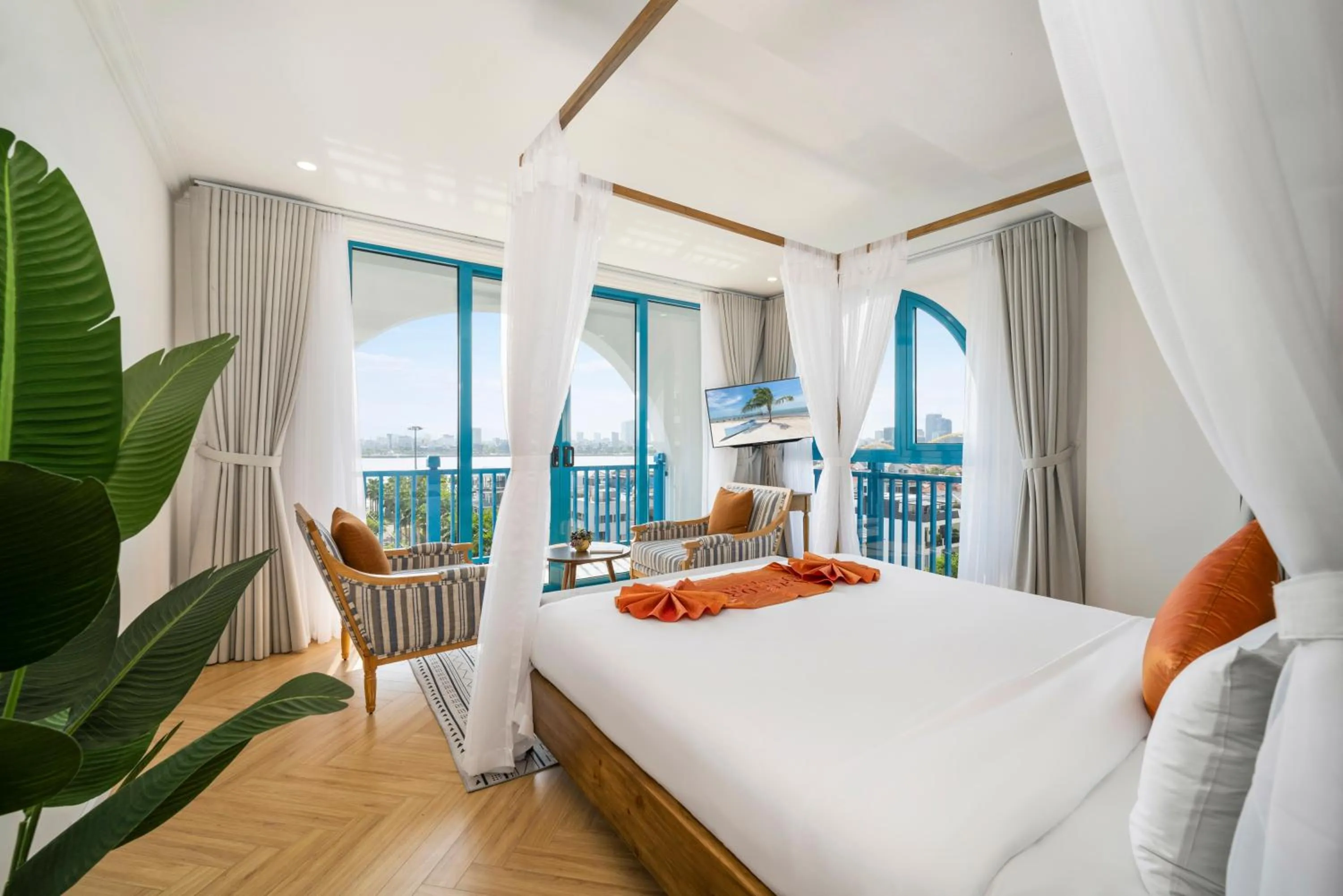 Photo of the whole room in Santori Hotel And Spa