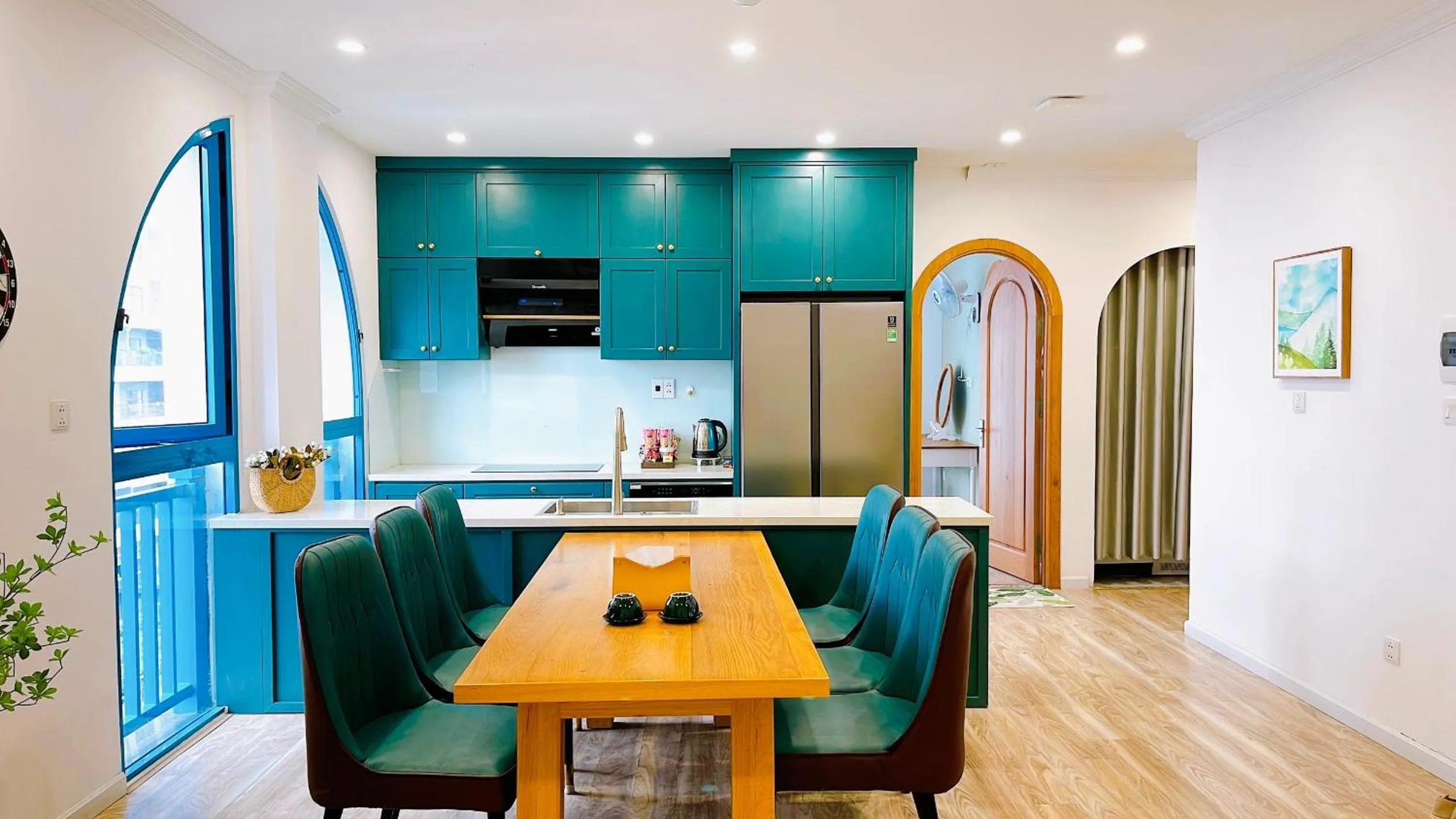 TV and multimedia in Santori Hotel And Spa