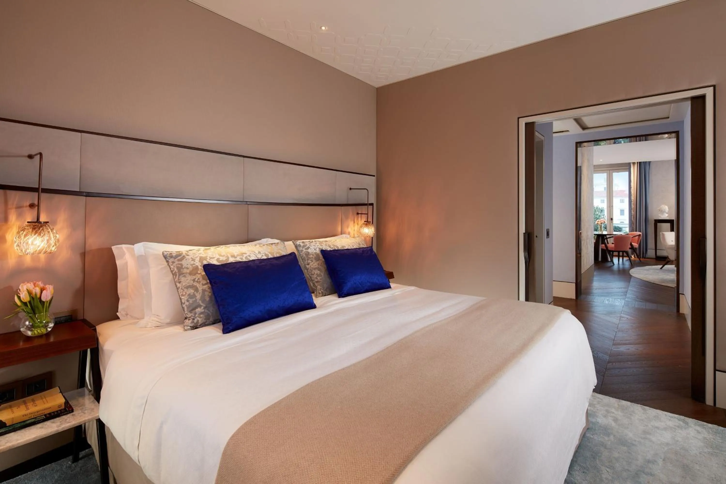 Photo of the whole room, Bed in The St. Regis Venice