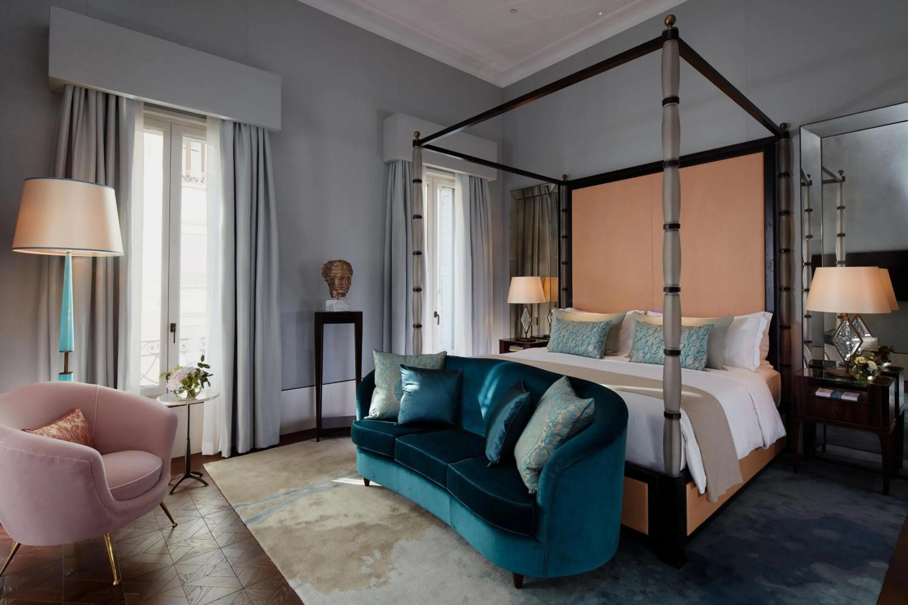 Bedroom, Bed in The St. Regis Venice