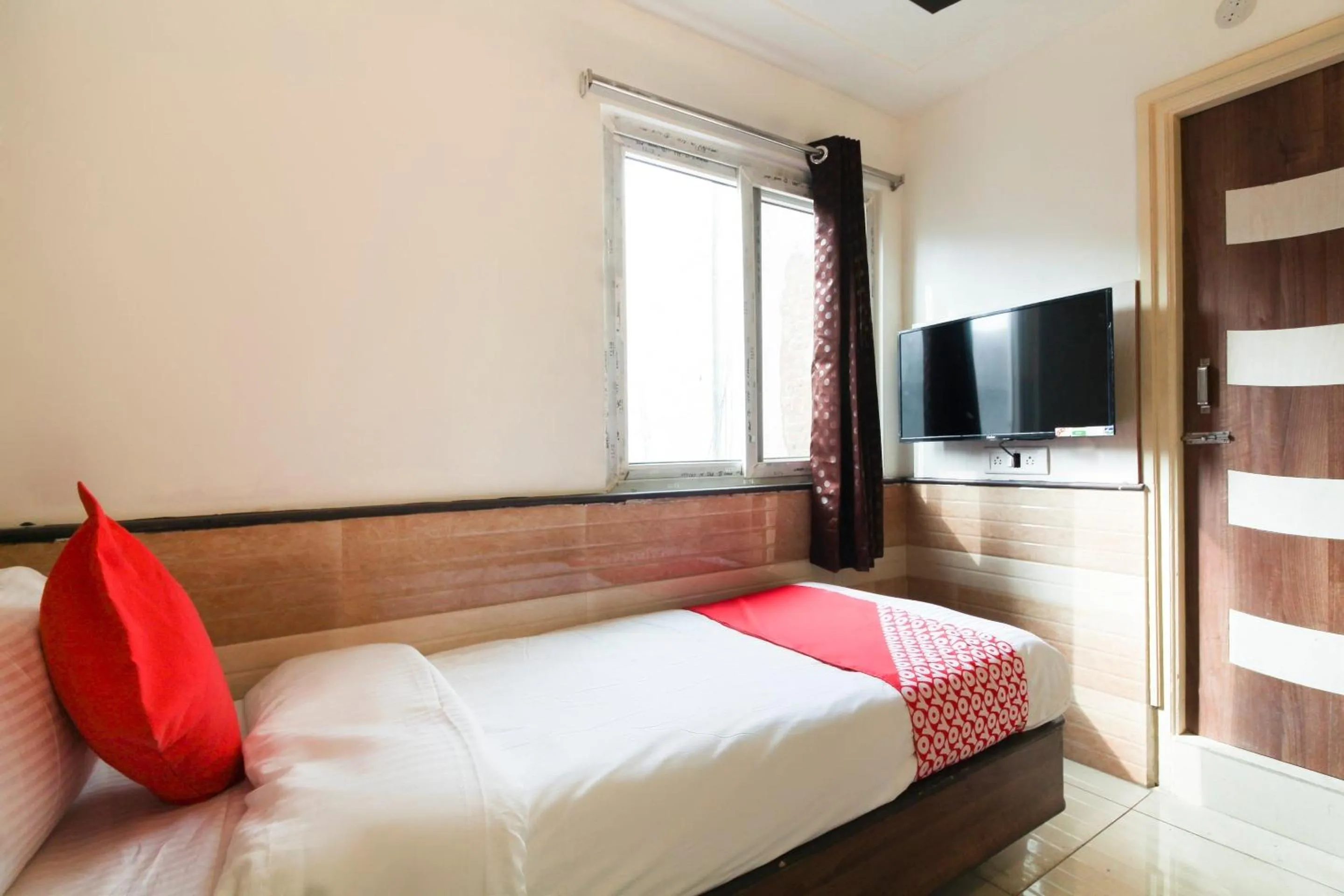 Bedroom, Bed in Hotel O by OYO V Square