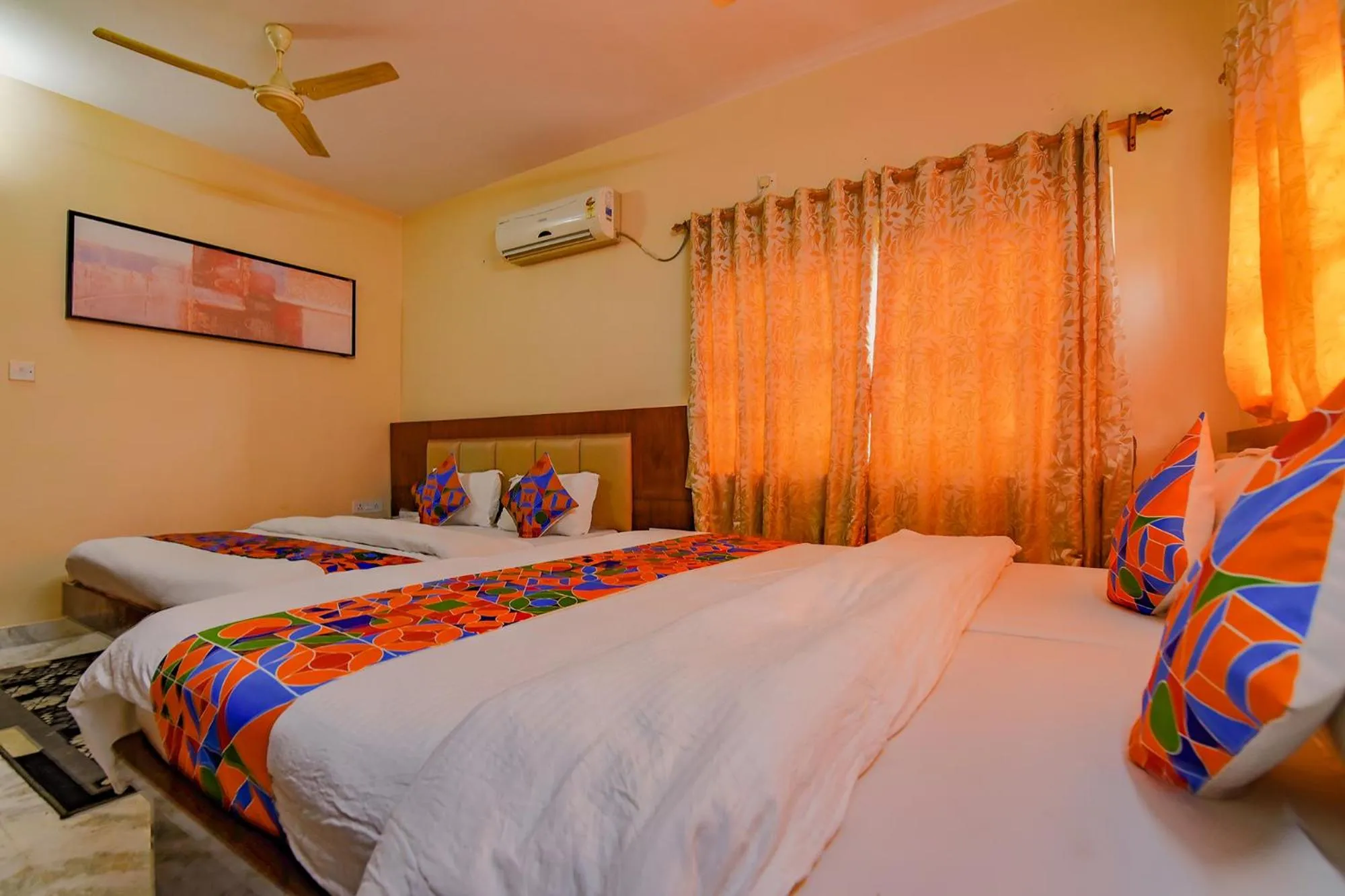 Bed in FabHotel New kolkata Residency Inn - Nr Axis Mall