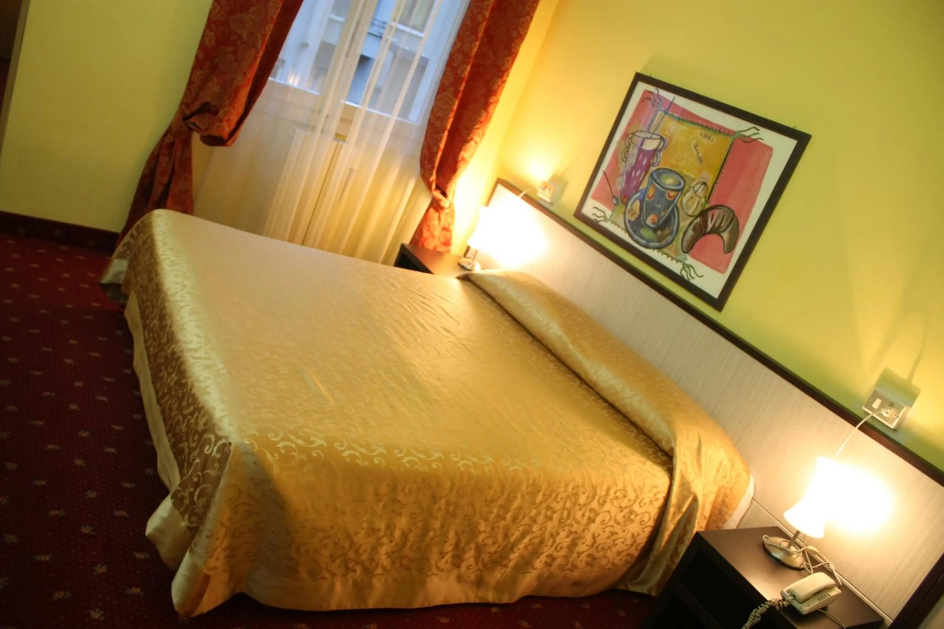Bed in Hotel Lugano