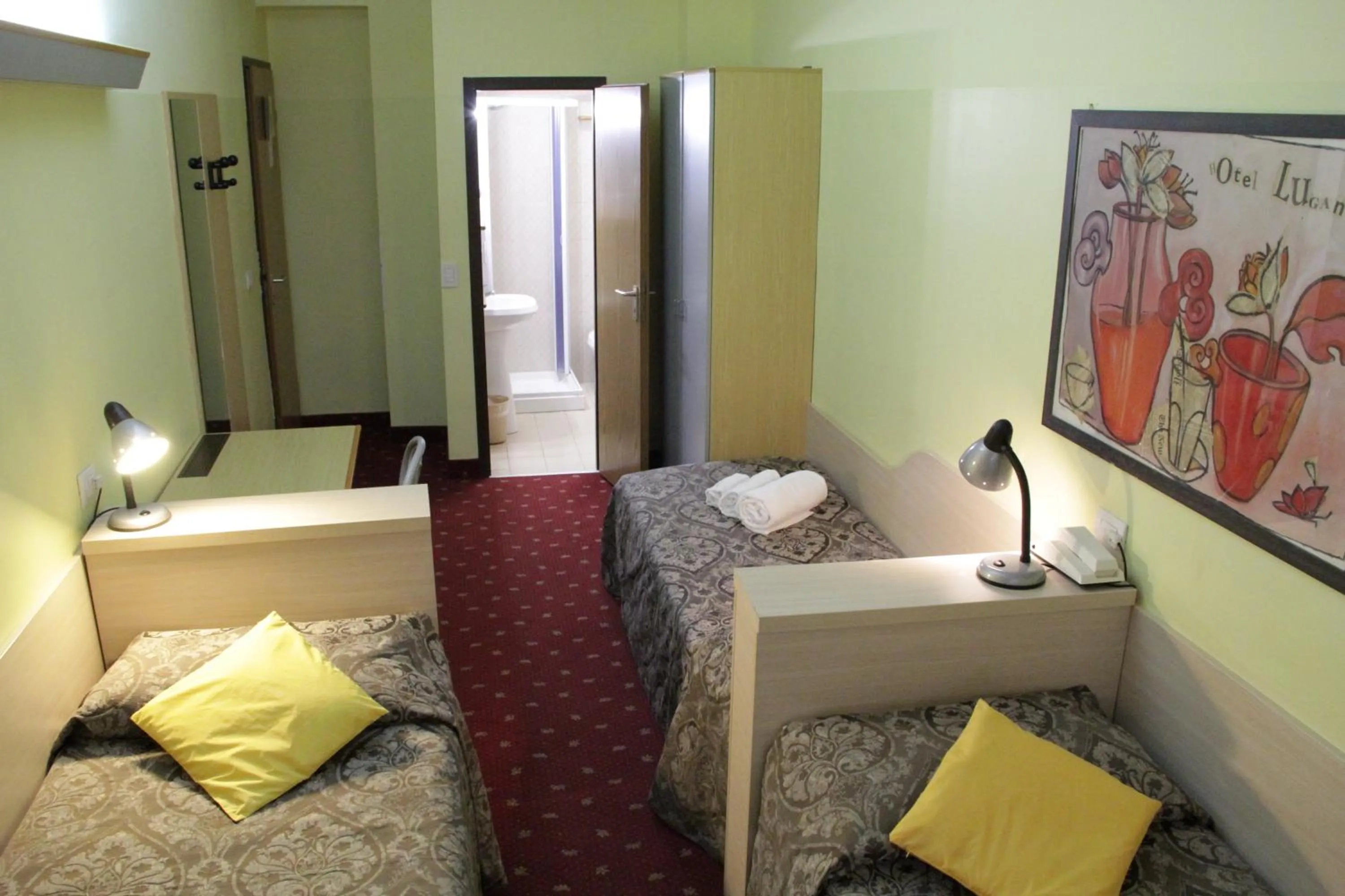 Bedroom, Bed in Hotel Lugano