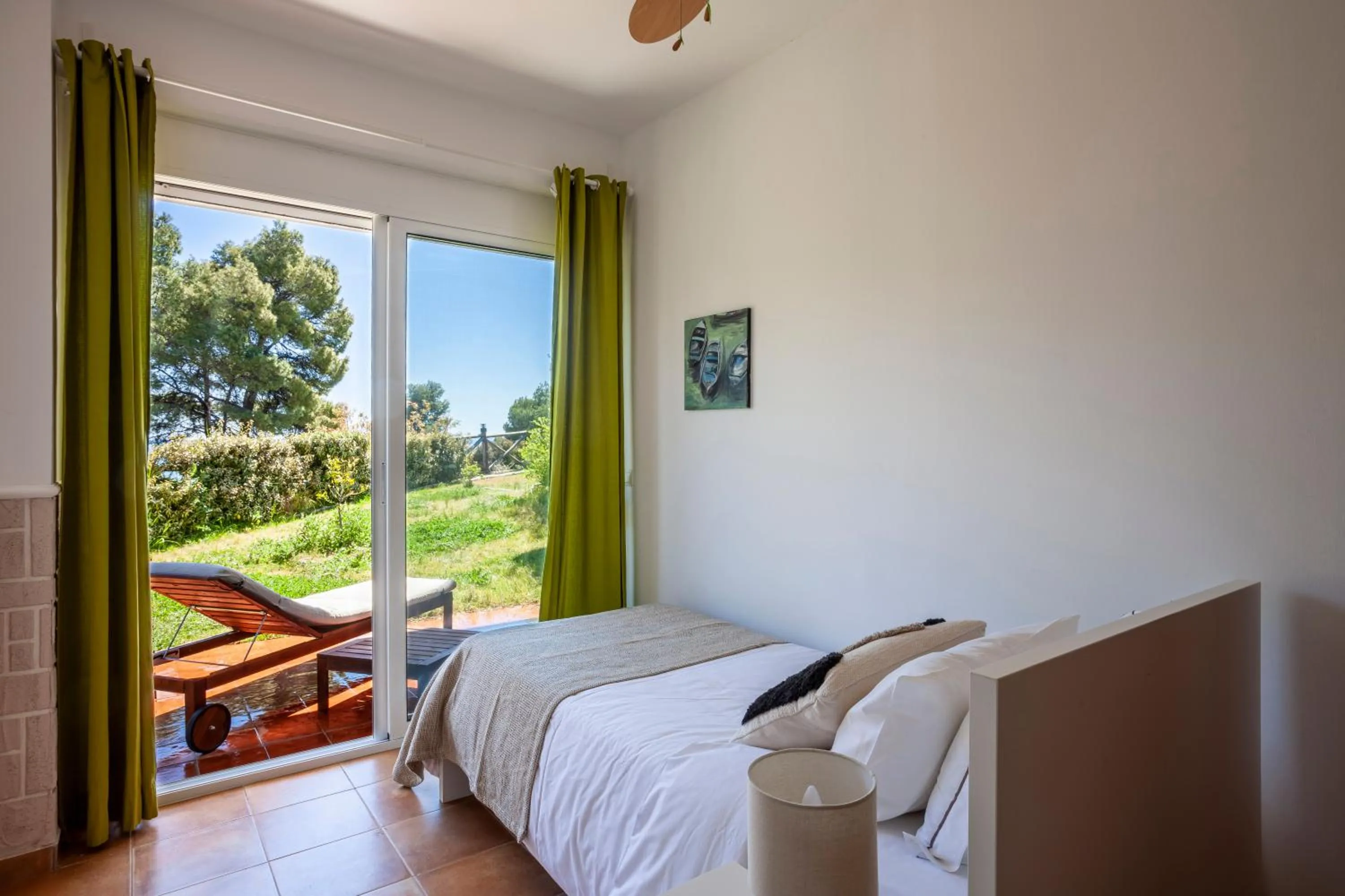 Bed in Alterra Vita Homes By the Sea