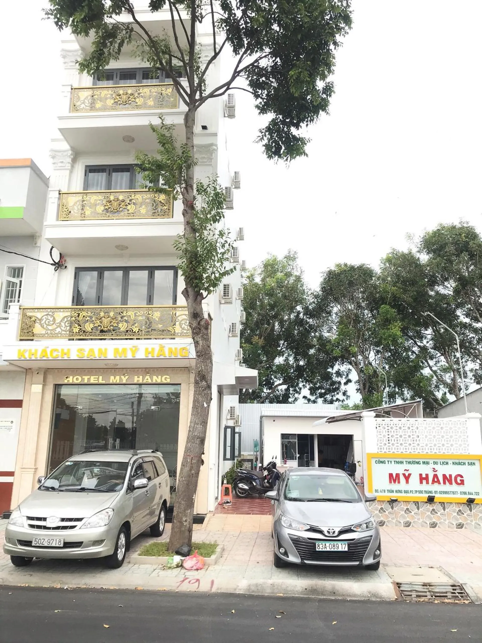 Facade/entrance in Khách Sạn Mỹ Hằng