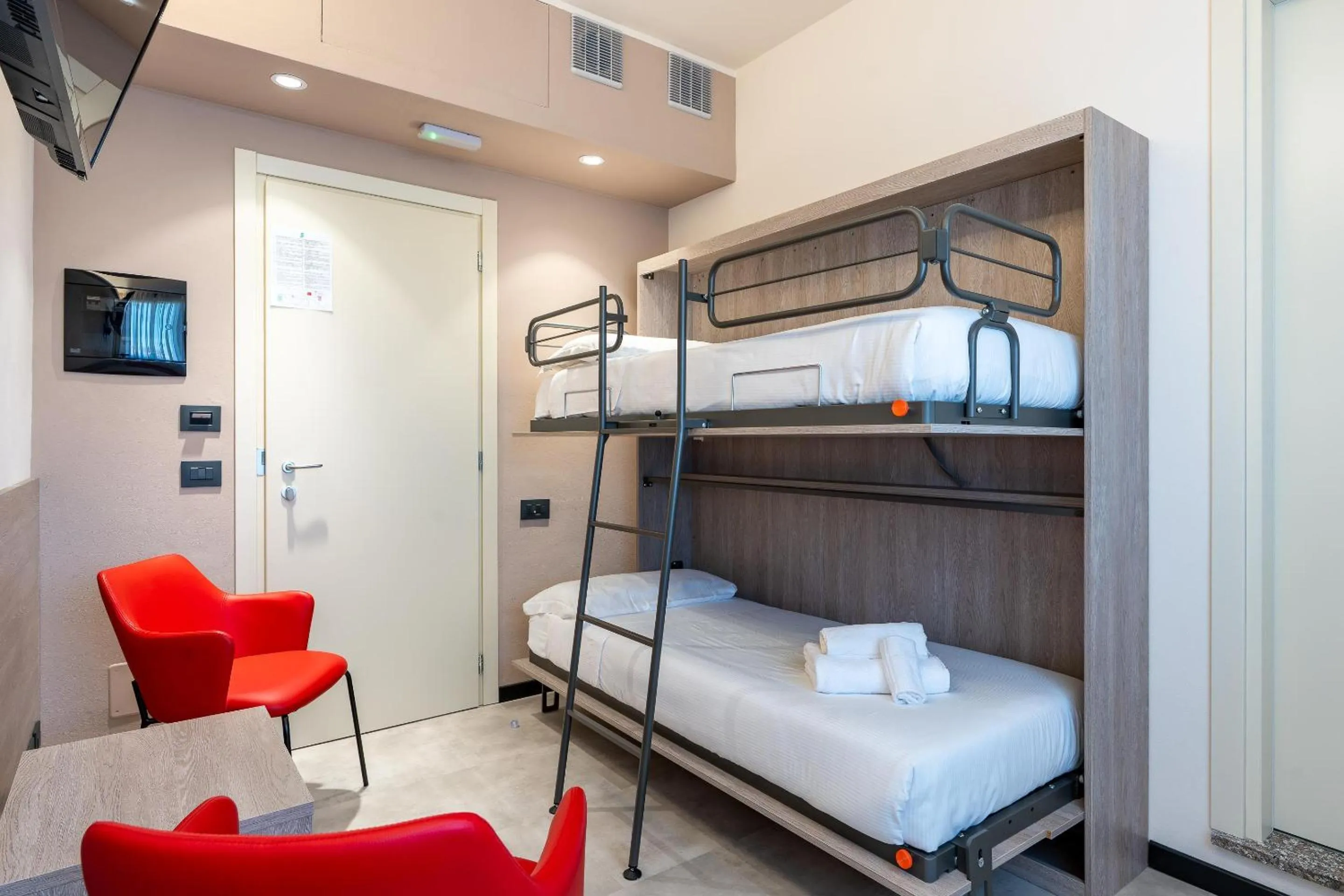 Bedroom, Bed in Jet Hotel, Sure Hotel Collection by Best Western