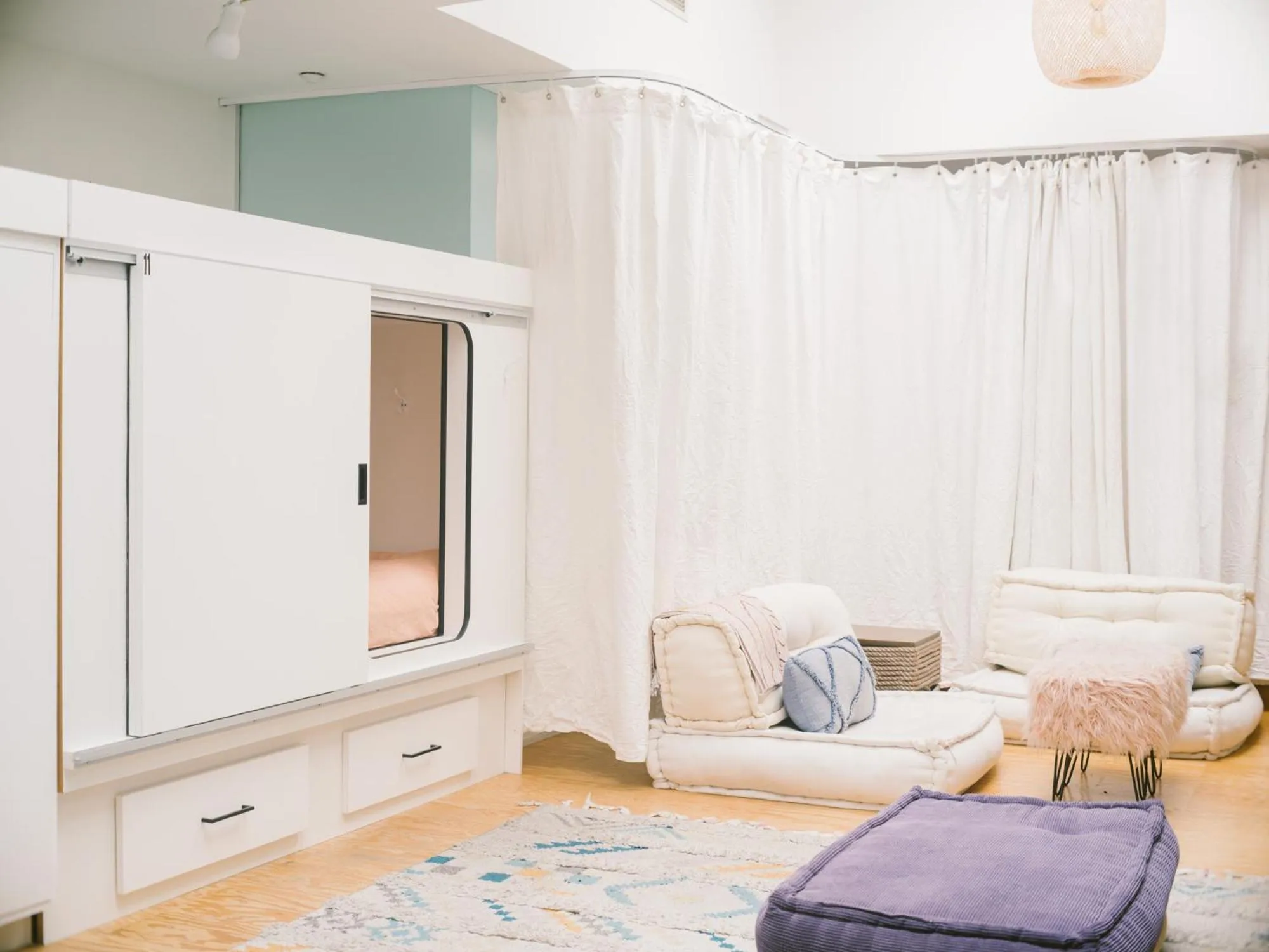 Bed in STAY OPEN Venice Beach