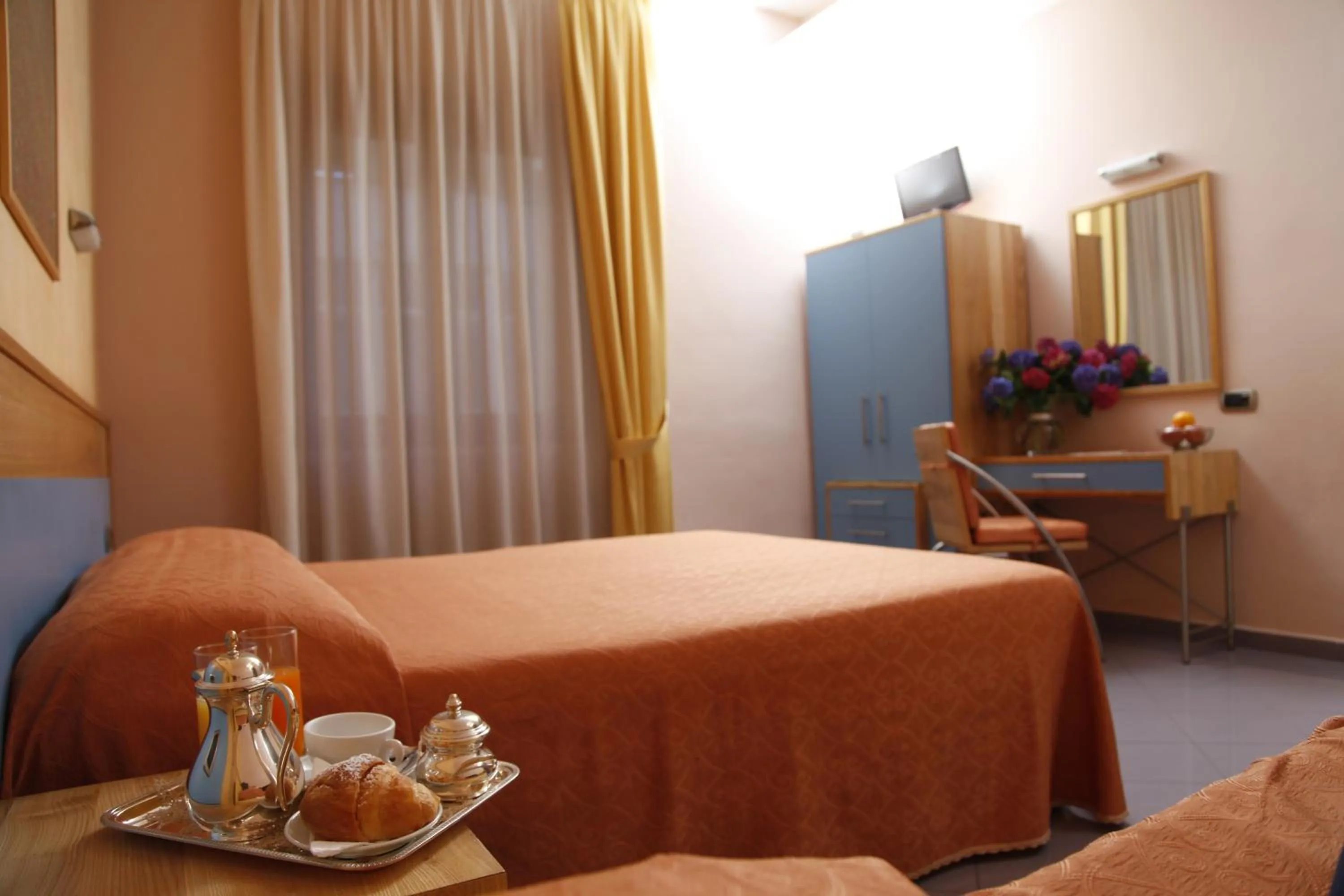 Bedroom, Bed in Hotel Diana